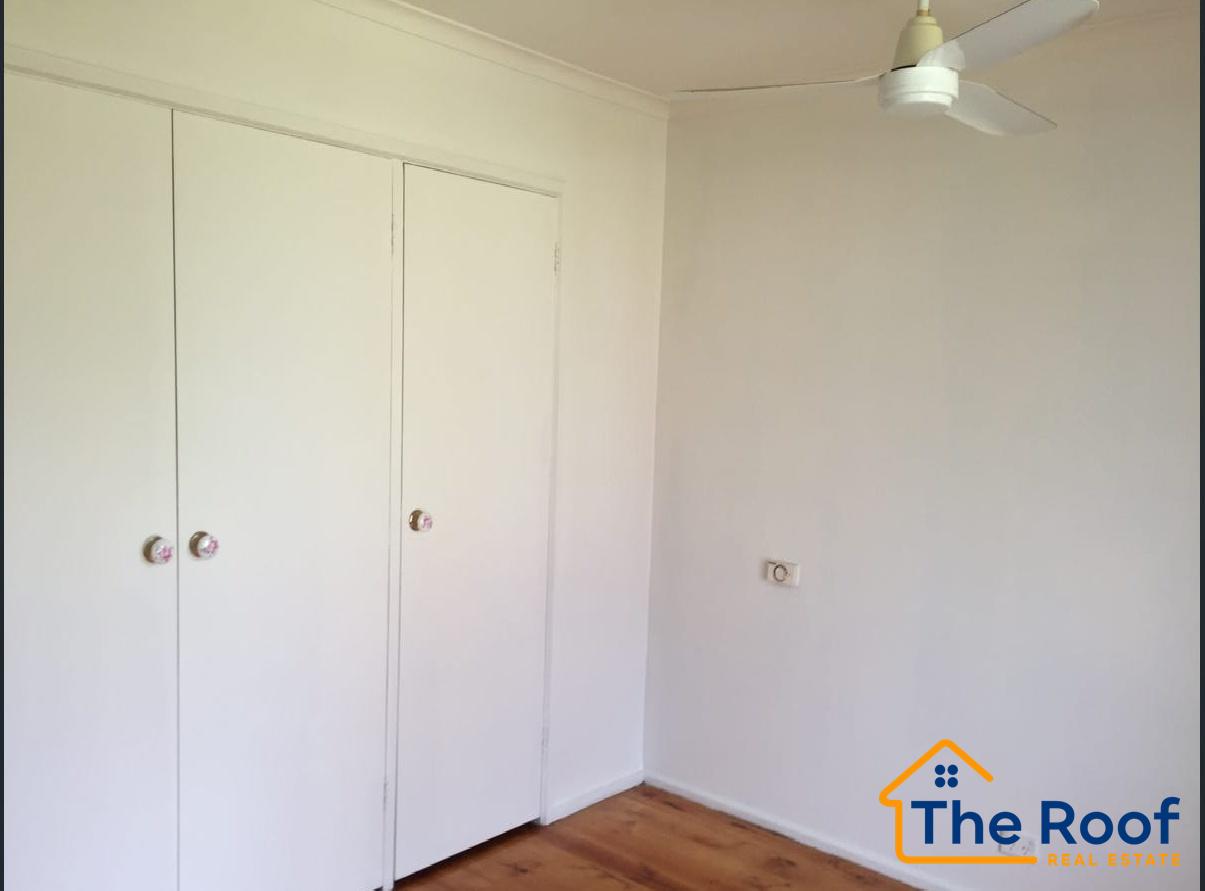 9 STURT ROAD, Melton South VIC 3338 - Image 5