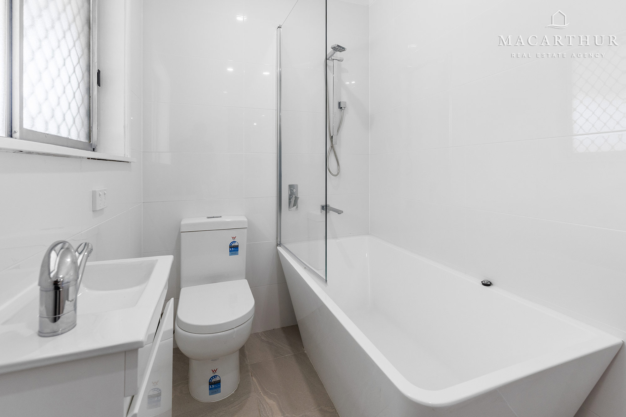30 MACARTHUR STREET, Ashmont NSW 2650 - Image 6