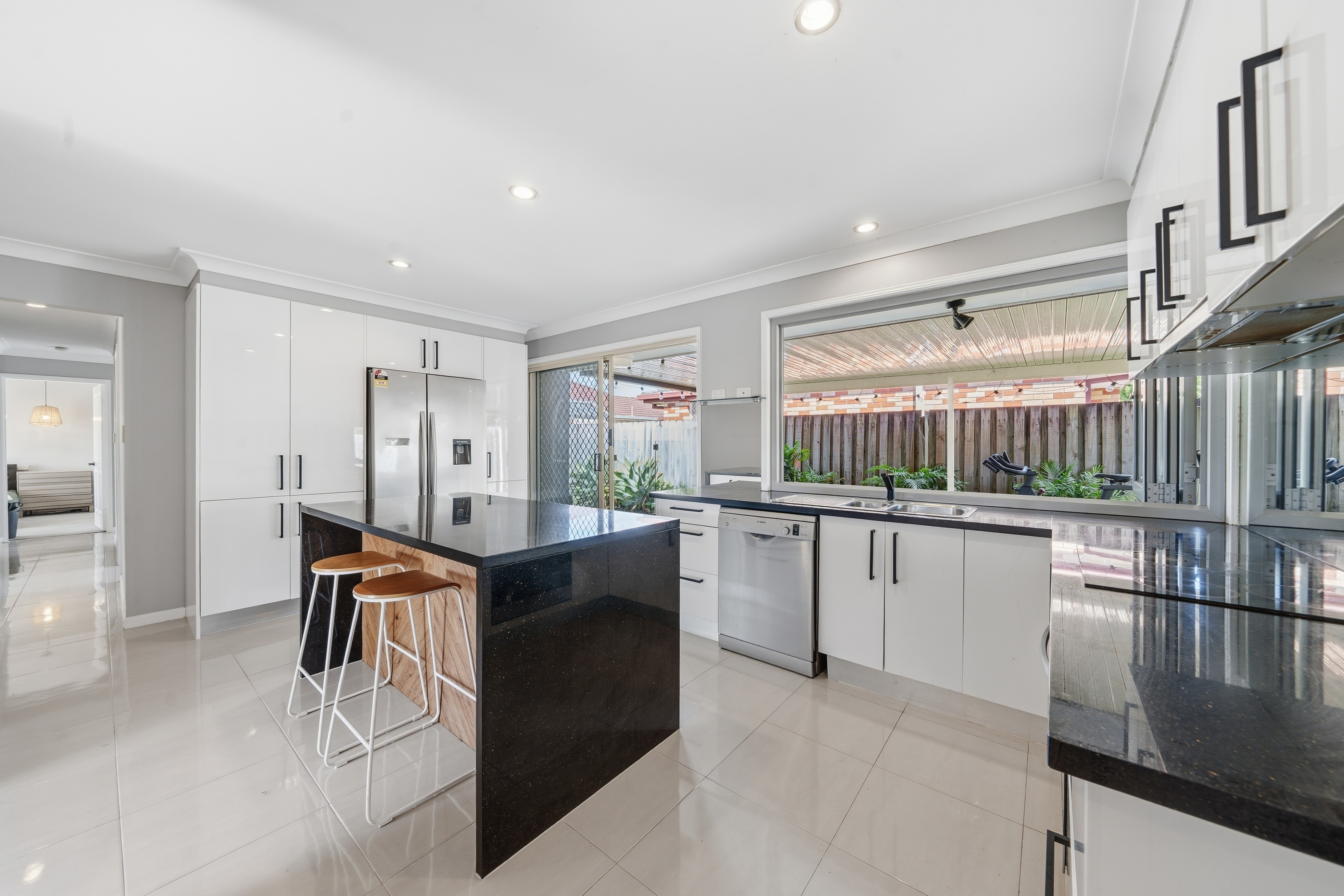 6 THORNBILL PLACE, Burleigh Waters QLD 4220 - Image 5