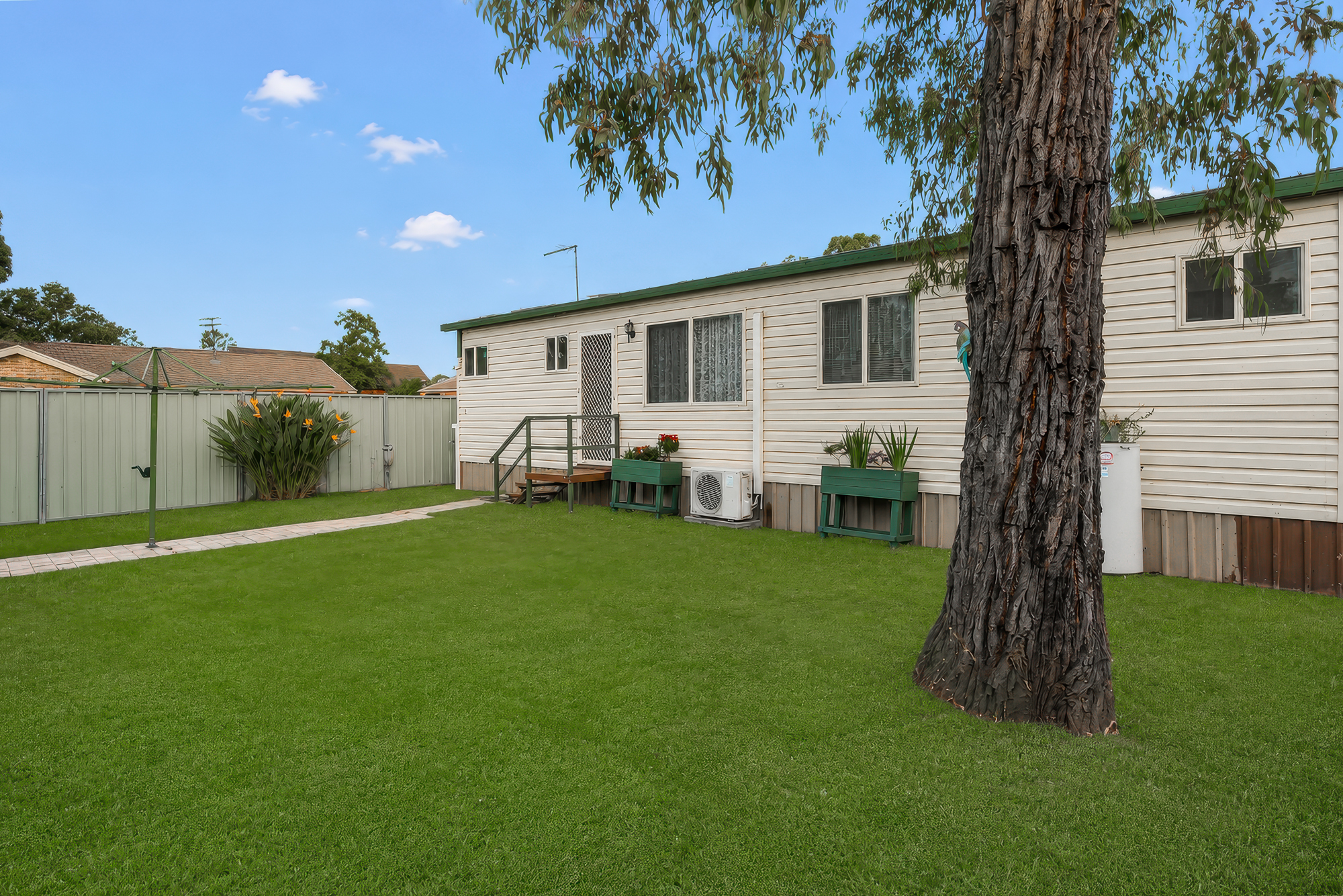 8-bedroom house at 45 Adelaide Street, Oxley Park, NSW 2760, Penrith, New South Wales