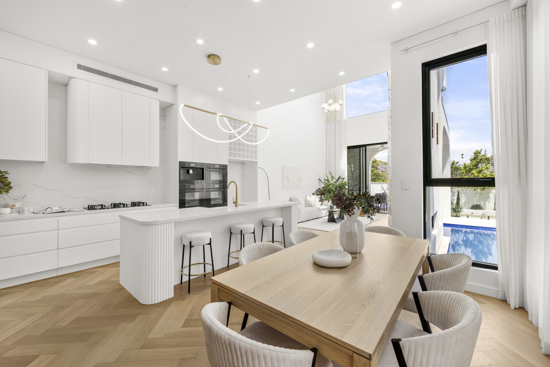 4-bedroom unit at 164B Caringbah Road, Caringbah South, NSW 2229, Sutherland, New South Wales