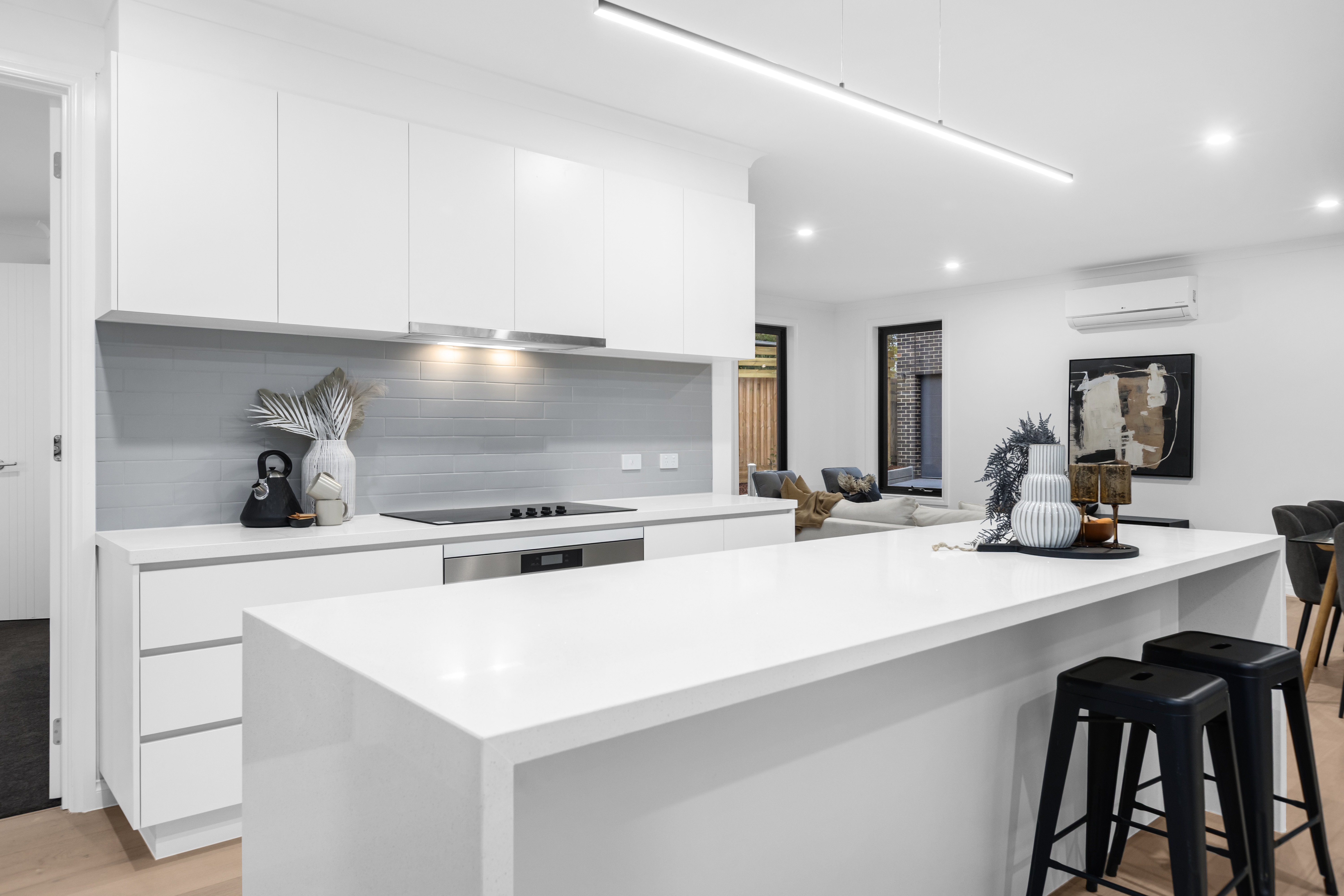 2/2 Belmont Road West, Croydon South, Vic, 3136 - Image 8