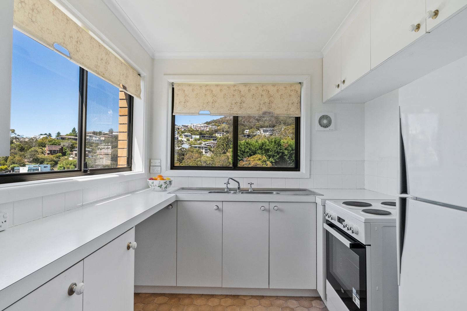 3-bedroom unit at 1/14 Edith Avenue, Sandy Bay, TAS 7005, Hobart, Tasmania