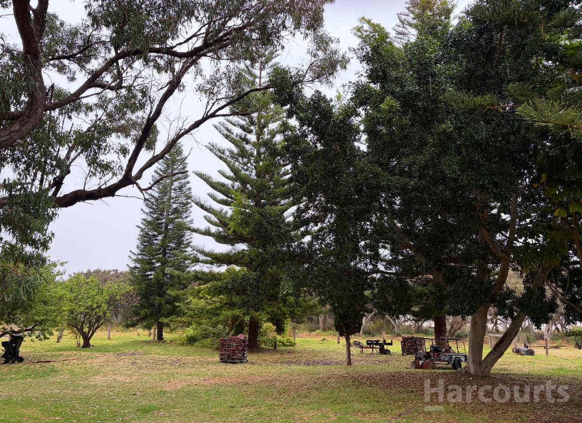3-bedroom unit at 74 Newnham Road, Lake Clifton, WA 6215, Waroona, Western Australia