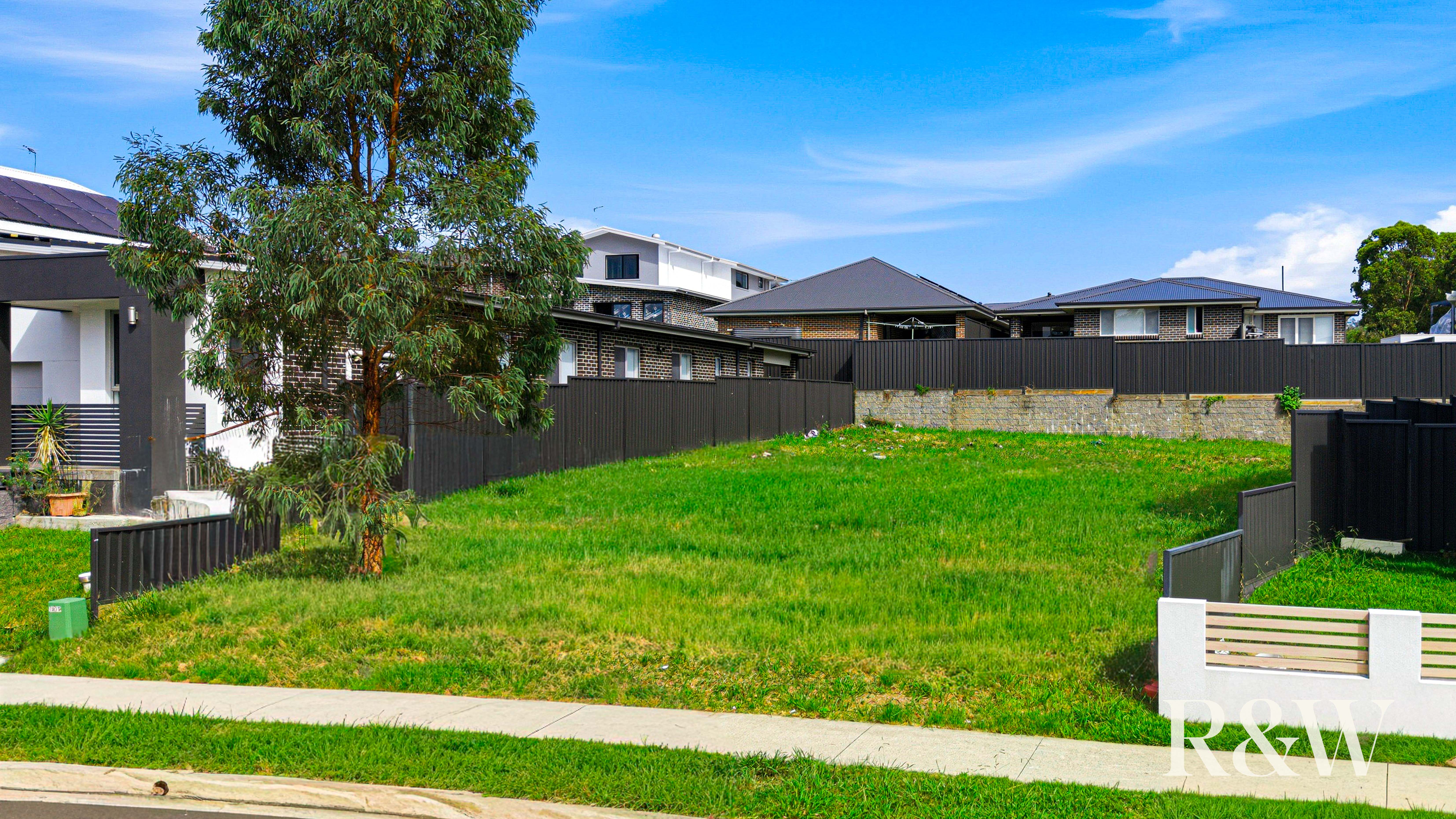 1-bedroom unit at 4 Fieldhouse Circuit, Campbelltown, NSW 2560, Campbelltown (Nsw), New South Wales