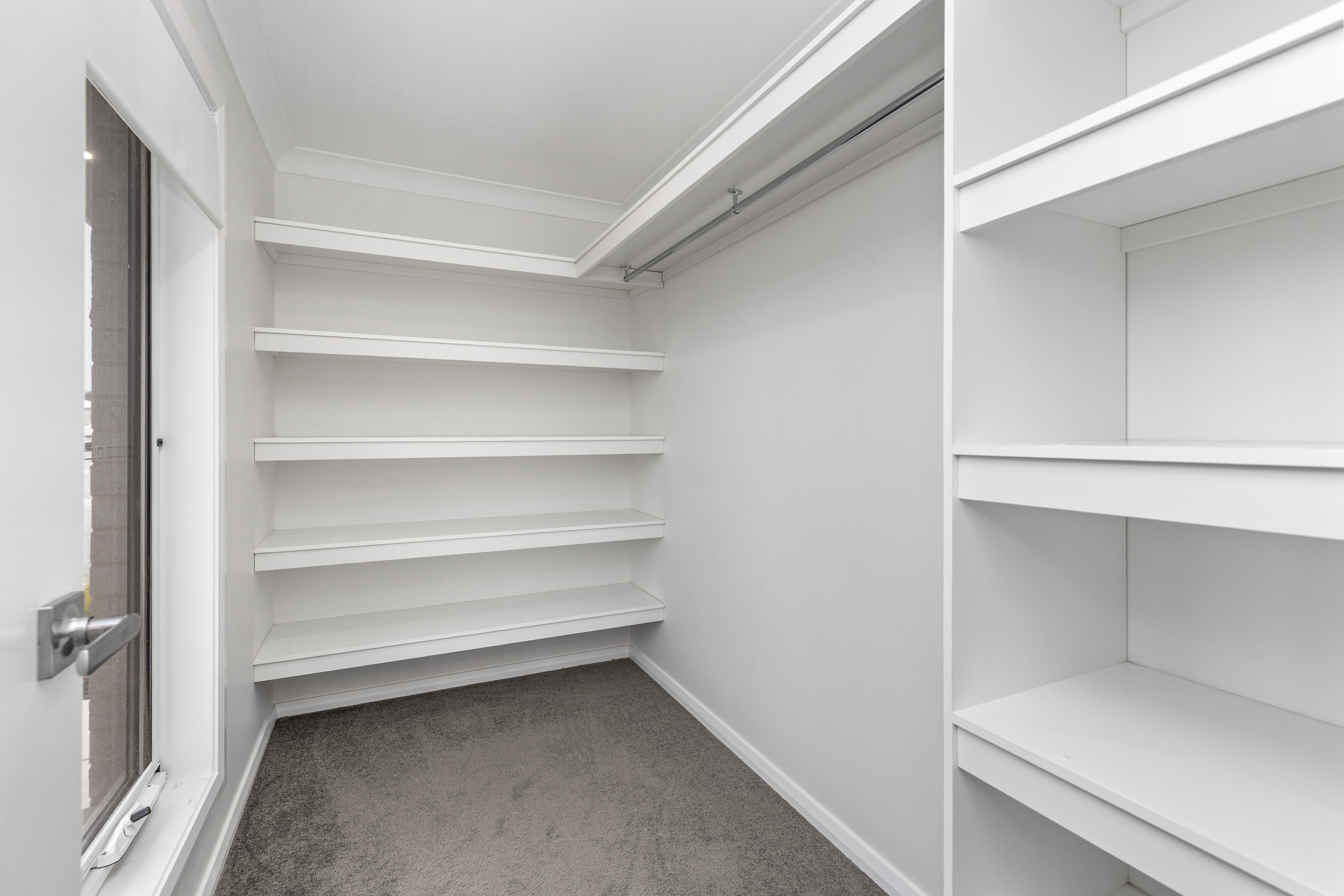 3-bedroom unit at 8 Billabong Crescent, Gobbagombalin, NSW 2650, Wagga Wagga, New South Wales