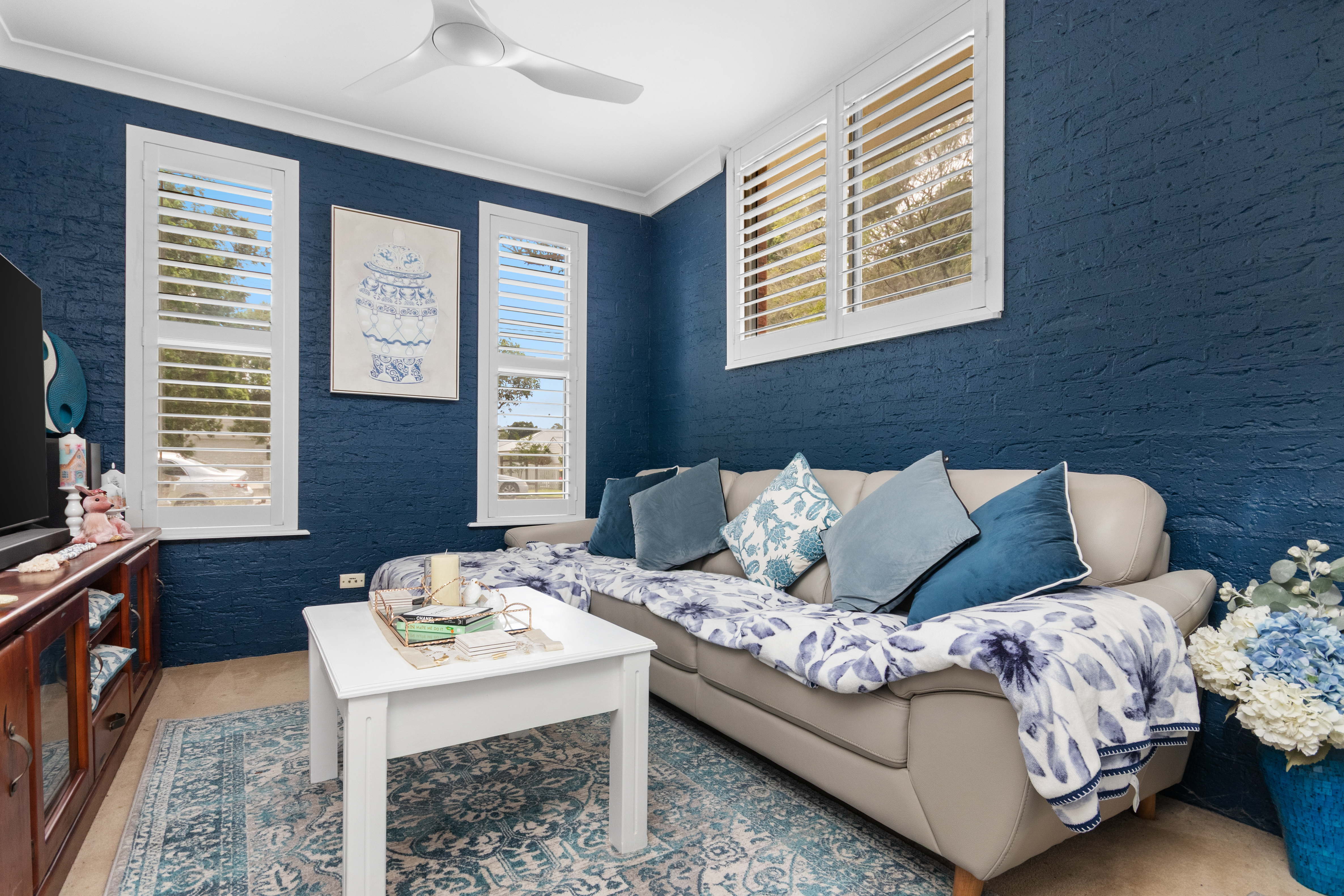 5-bedroom house at 10 Cumberland Street, Teralba, NSW 2284, , New South Wales