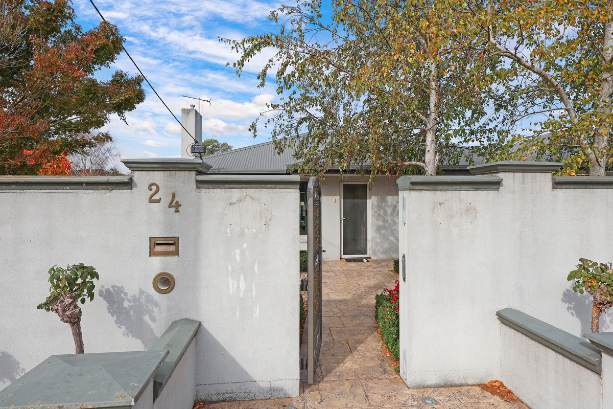 24 Chaucer Street, Hamilton, VIC 3300 - Image 3