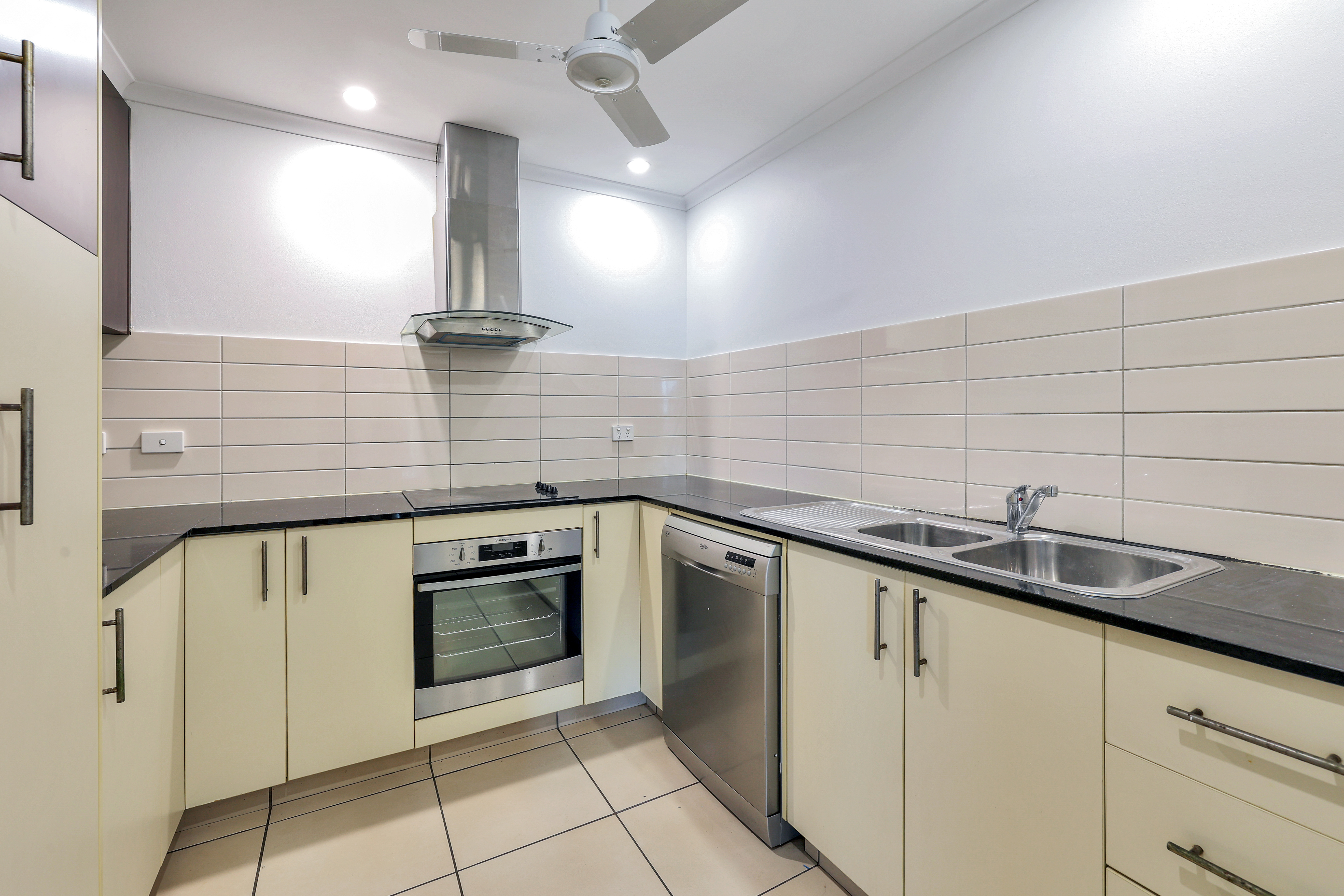 3-bedroom unit at 19/14 Dashwood Place, Darwin City, Nt, 0800, Darwin, Northern Territory