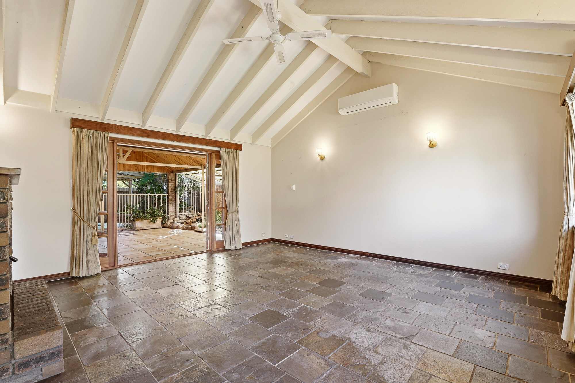2 Dolton Place, Warnbro, WA 6169 - Image 7