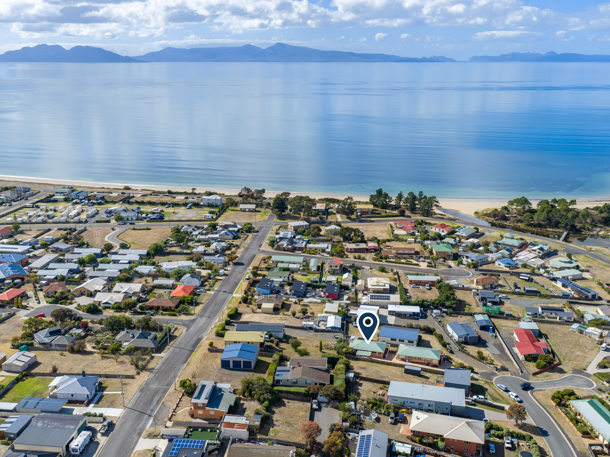 2 12 COOKS COURT, SWANSEA TAS 7190 - Image 1