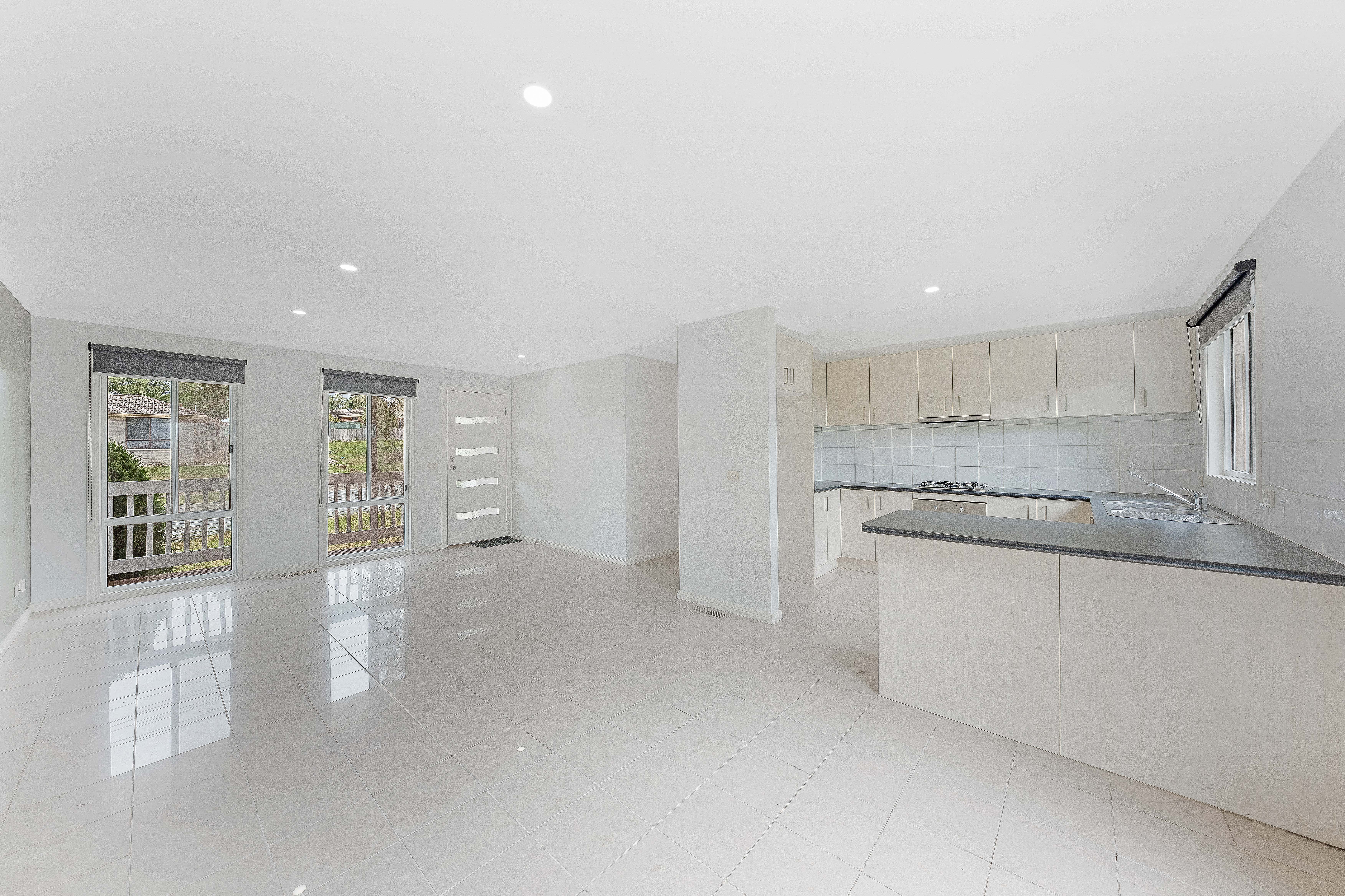 1/19 Jamieson Street, Warragul, VIC 3820 - Image 2