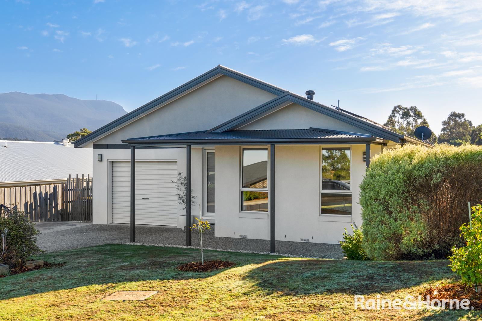 20 Tetratheca Drive, Kingston, TAS 7050 - Image 2
