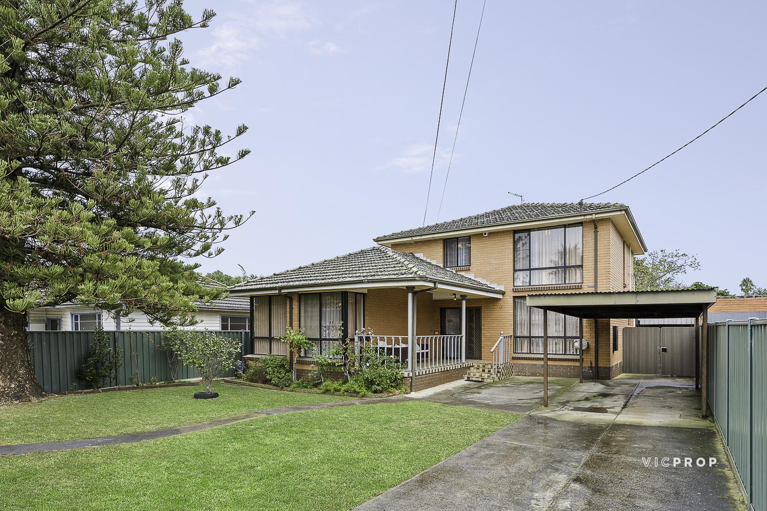 4-bedroom house at 43 OBERON AVENUE, St Albans VIC 3021, Brimbank, Victoria