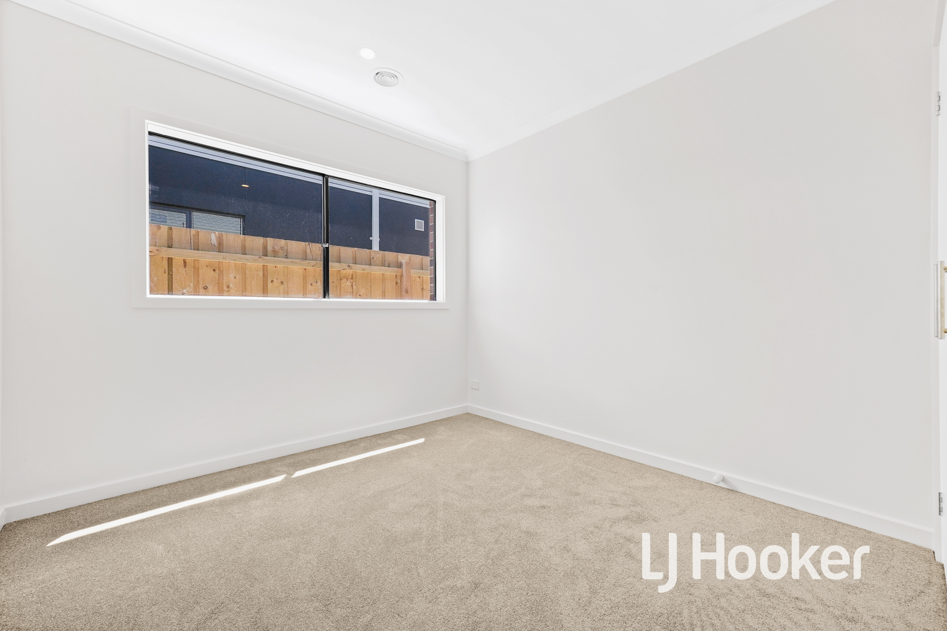7 Maserati Way, Cranbourne East, VIC 3977 - Image 6