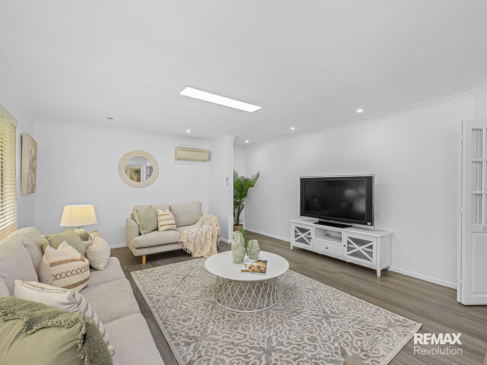 38 Mansfield Place, Mansfield, QLD 4122 - Image 9