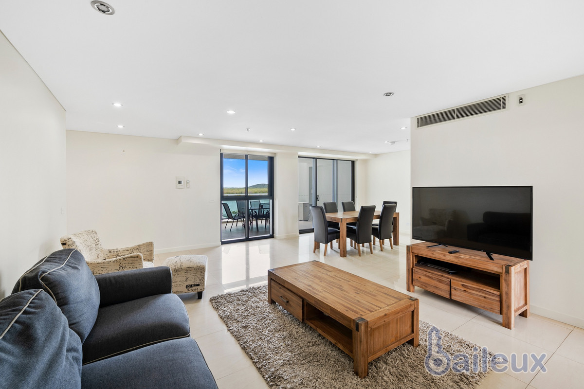 THE CROWN 303 27 RIVER STREET, MACKAY QLD 4740 - Image 2