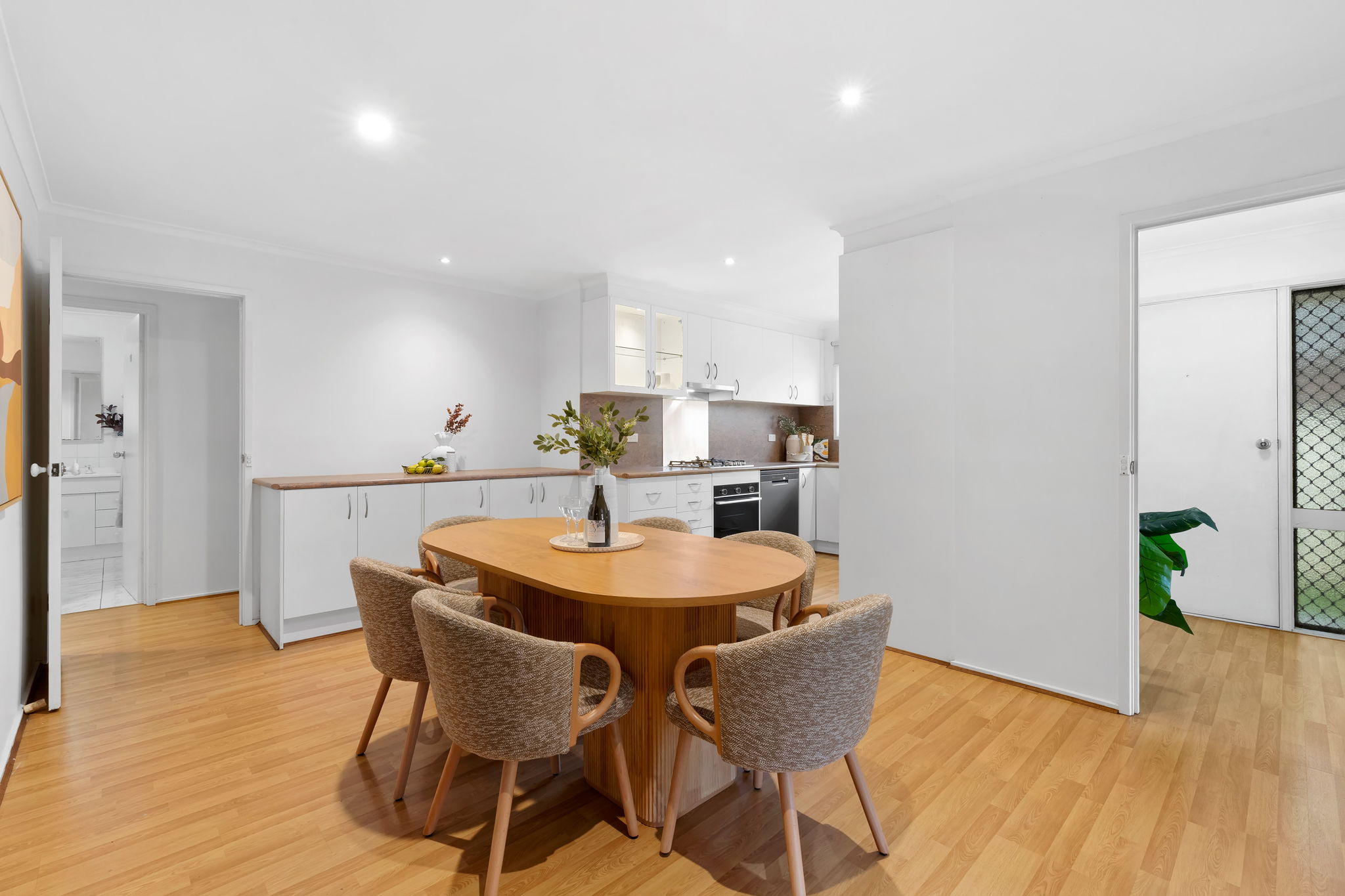 27 Cuthbert Drive, Mill Park, VIC 3082 - Image 4