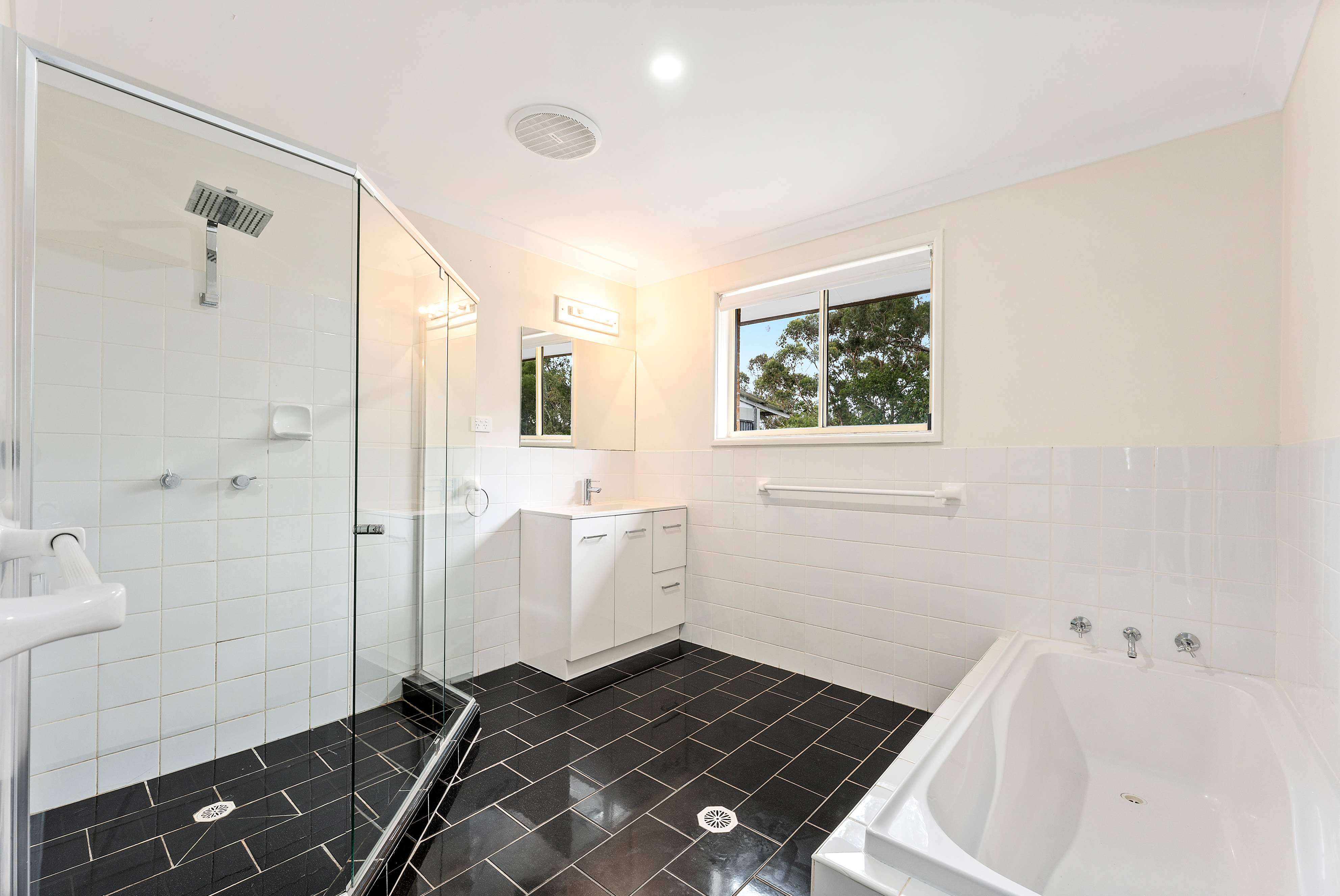 51 Crest Road, Albion Park, NSW 2527 - Image 9