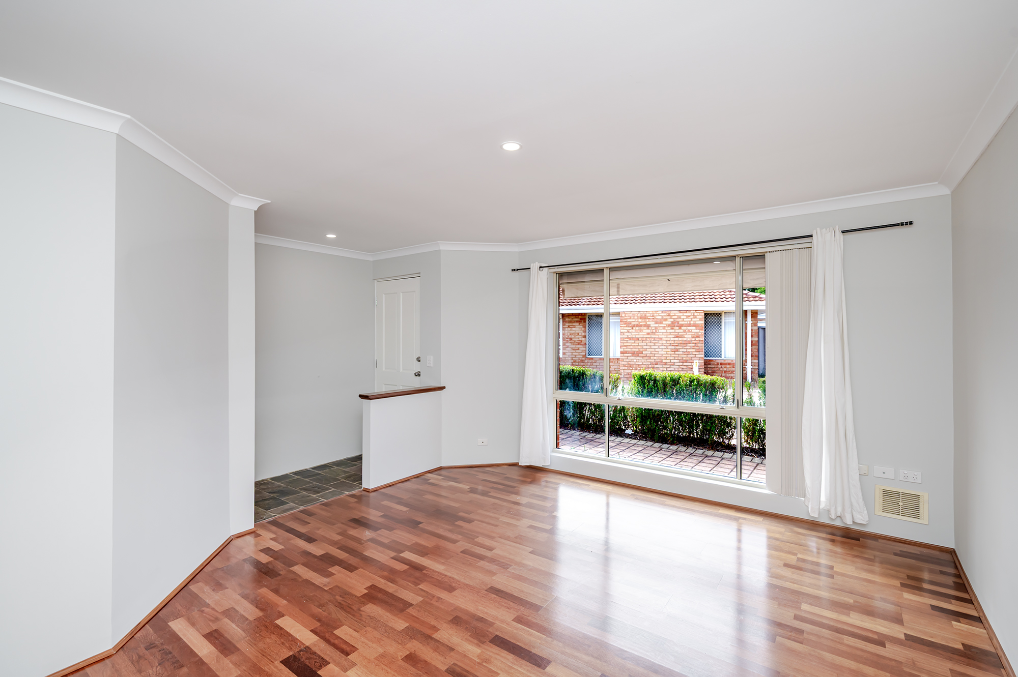 3-bedroom unit at 5/6 Luton Close, Ballajura, WA 6066, Swan, Western Australia