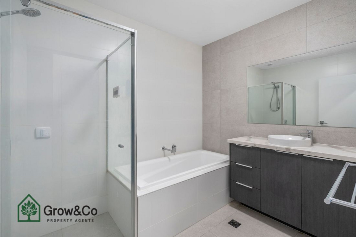 4-bedroom unit at 36/38 Creekside Terrace, Albany Creek, QLD 4035, Moreton Bay, Queensland