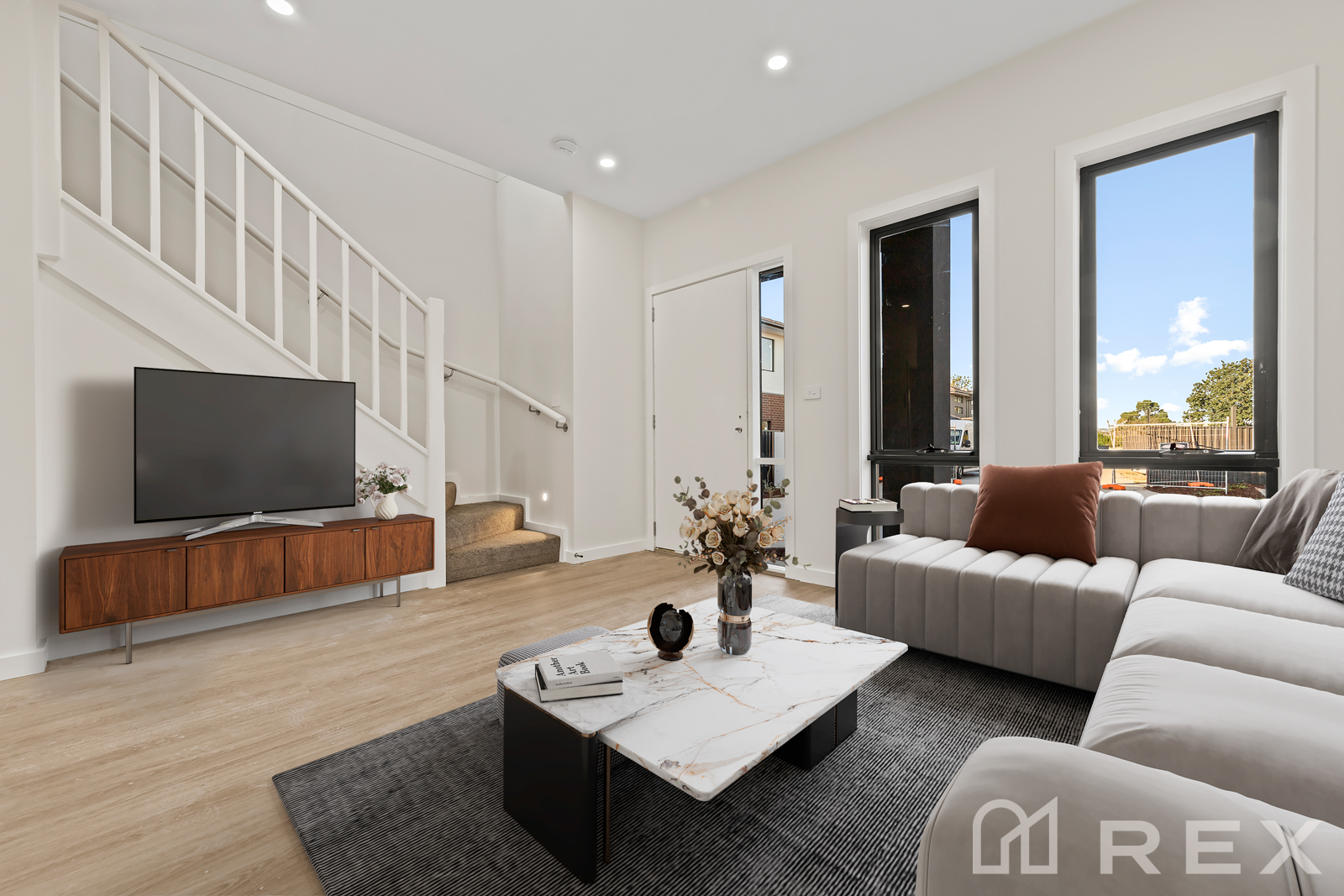 18 Bawar Place, Hallam, Vic, 3803 - Image 2