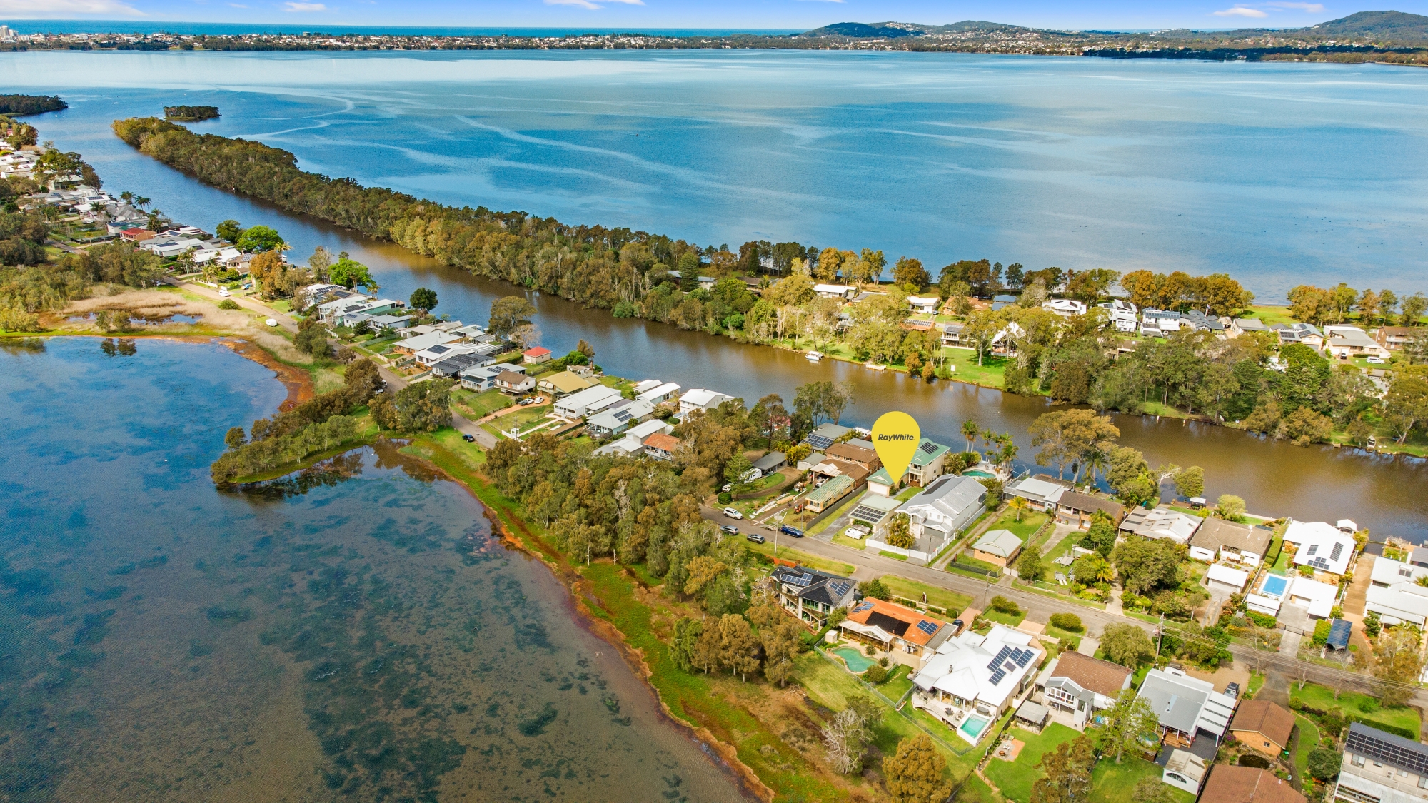 4-bedroom house at 180 Geoffrey Road, Chittaway Point, NSW 2261, , New South Wales