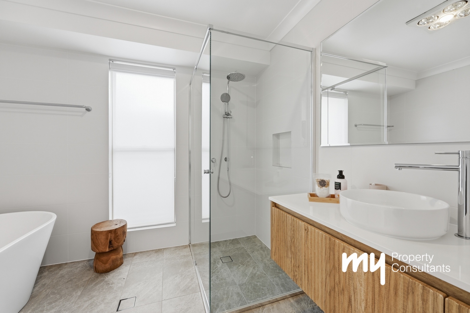 4-bedroom house at 8 HARDWICKE STREET, The Oaks NSW 2570, Wollondilly, New South Wales