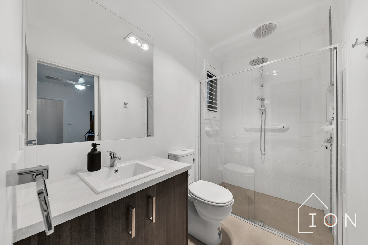 20 Mare Close, Cranbourne East, VIC 3977 - Image 8