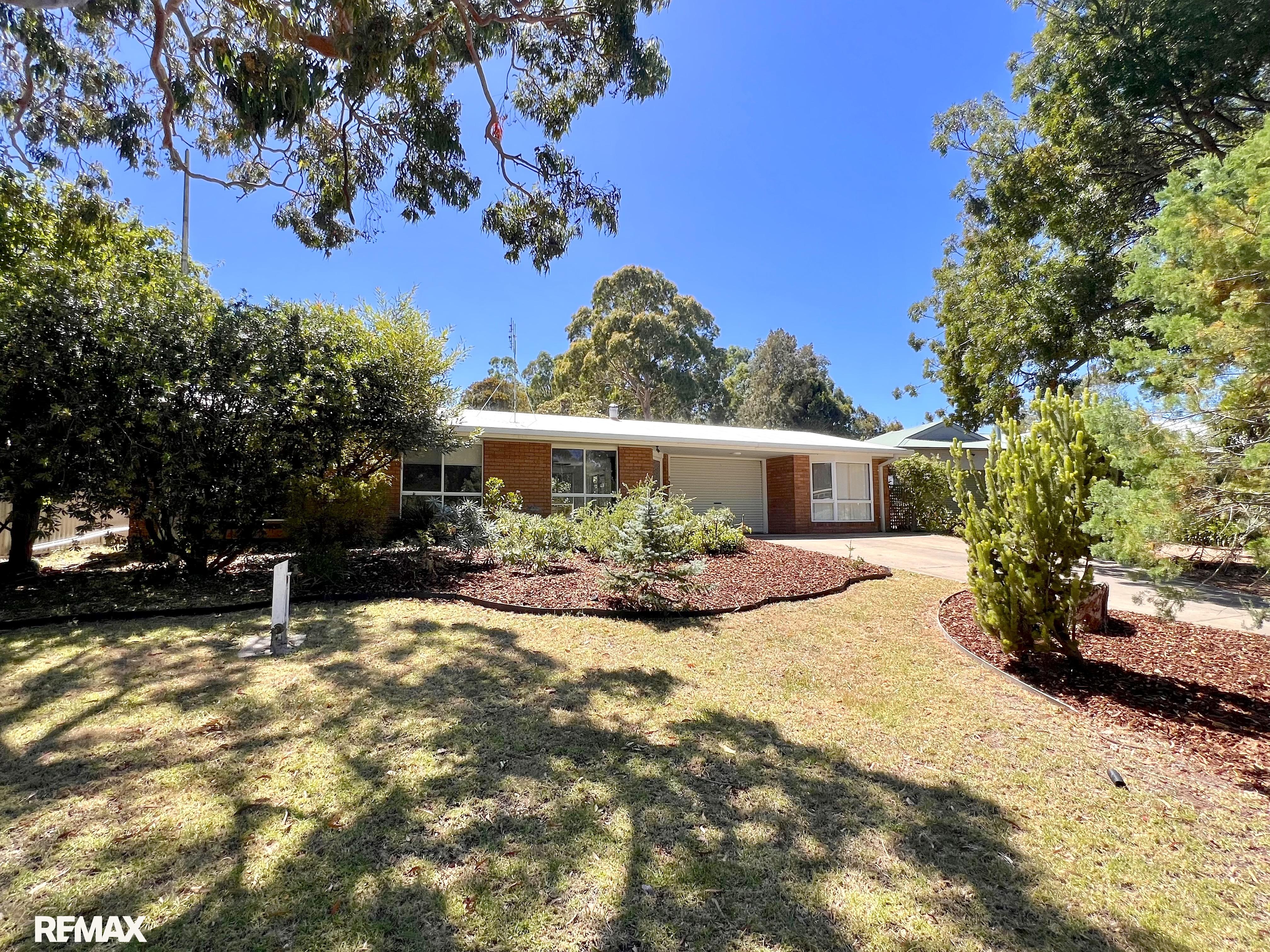 16 Fell Place, Metung, VIC 3904 - Image 1
