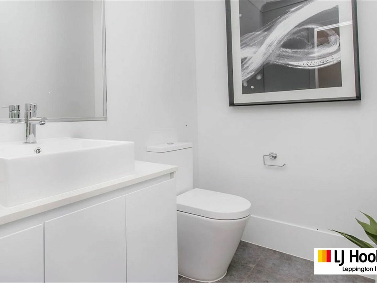 4-bedroom unit at 63 Ingleburn Gardens Drive, Bardia, NSW 2565, , New South Wales