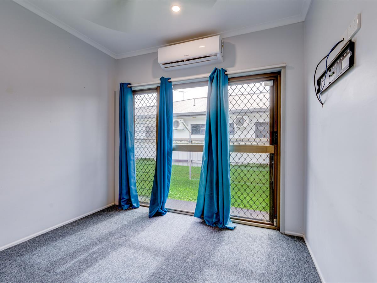 1-bedroom unit at GERALDTON GARDENS 19 1-3 BERGIN ROAD, INNISFAIL ESTATE QLD 4860, Cassowary Coast, Queensland