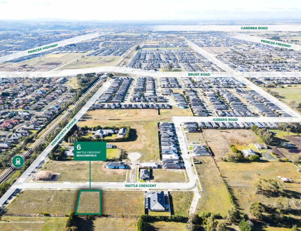 6 WATTLE CRESCENT, Beaconsfield VIC 3807 - Image 6