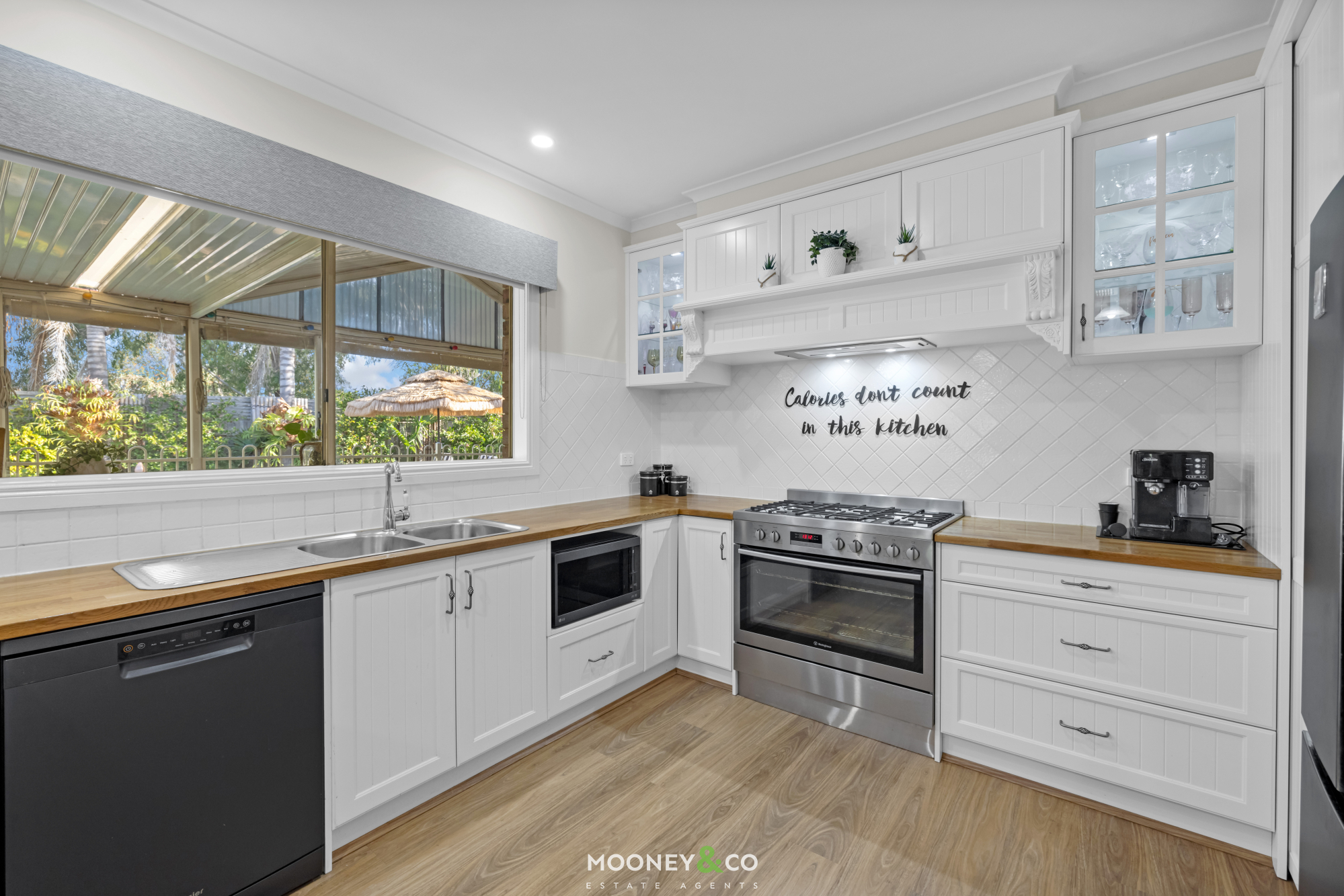 11 WATERVILLE VISTA, Cranbourne VIC 3977 - Image 7