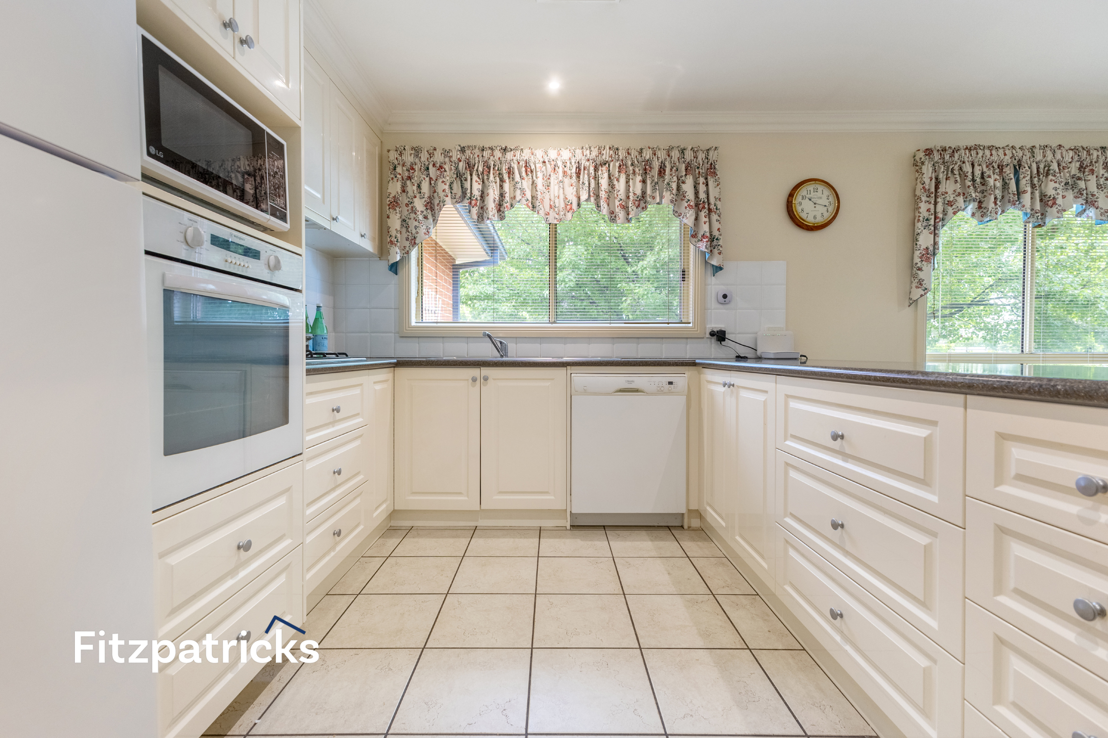 12 NAMOI STREET, Tatton NSW 2650 - Image 8