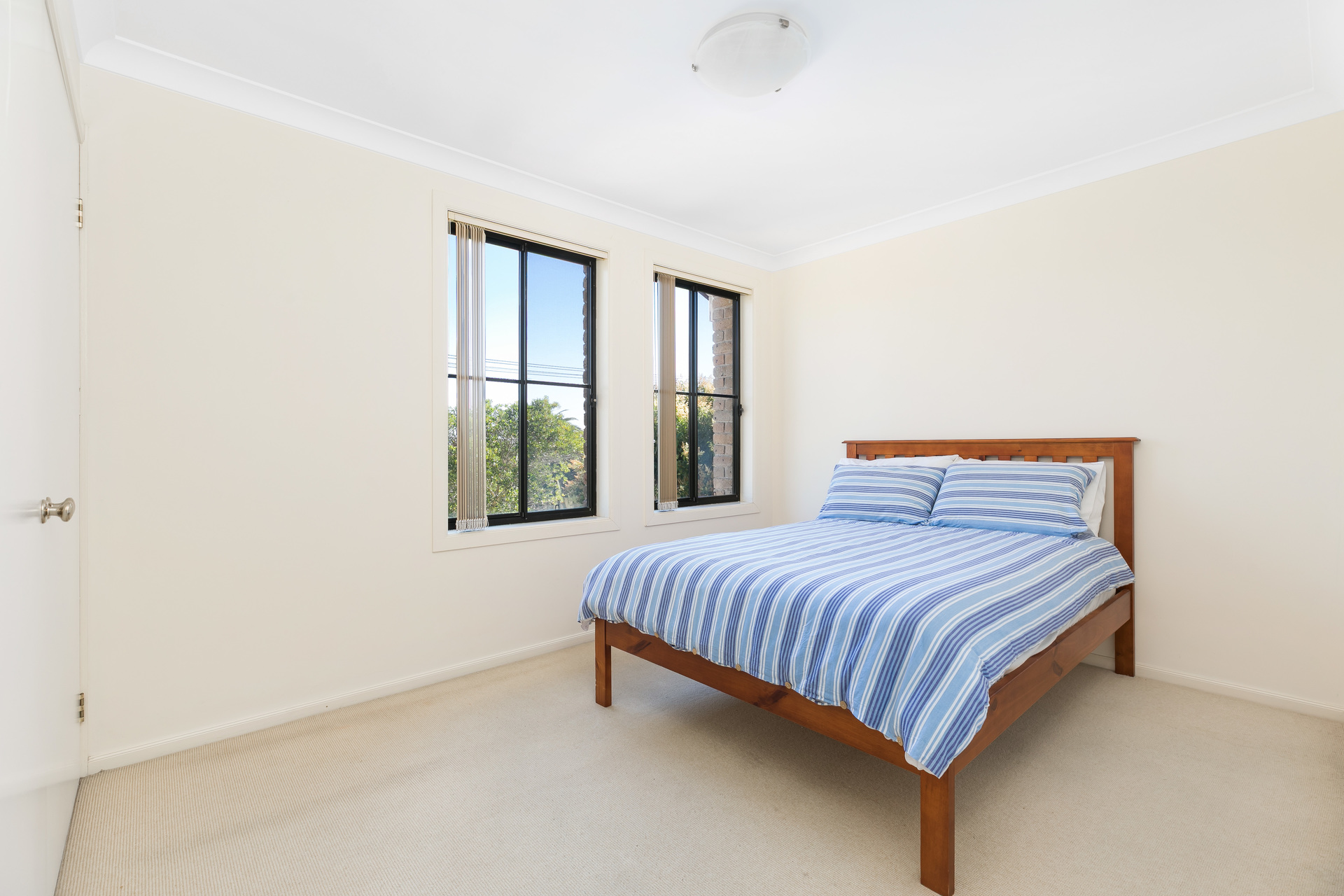 4-bedroom unit at 1 16 BULWARRA STREET, CARINGBAH SOUTH NSW 2229, Sutherland, New South Wales