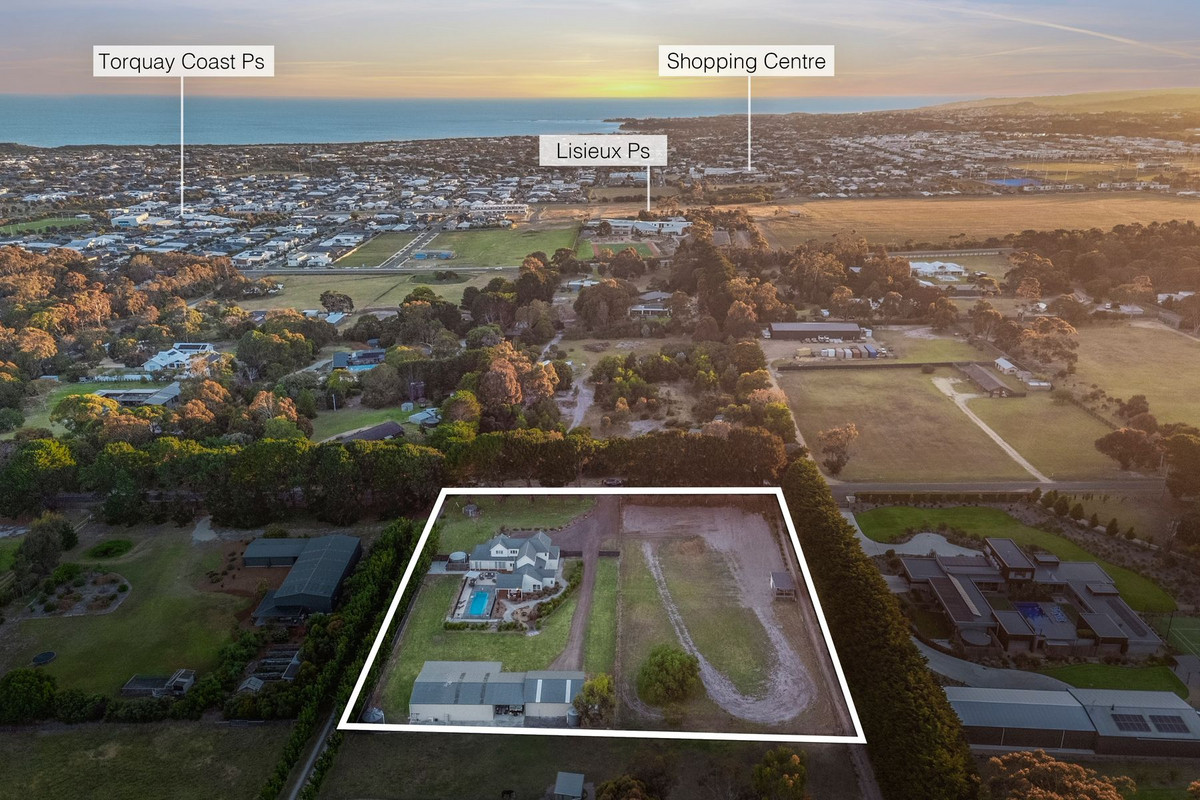 67 AQUARIUS AVENUE, Torquay VIC 3228 - Image 2