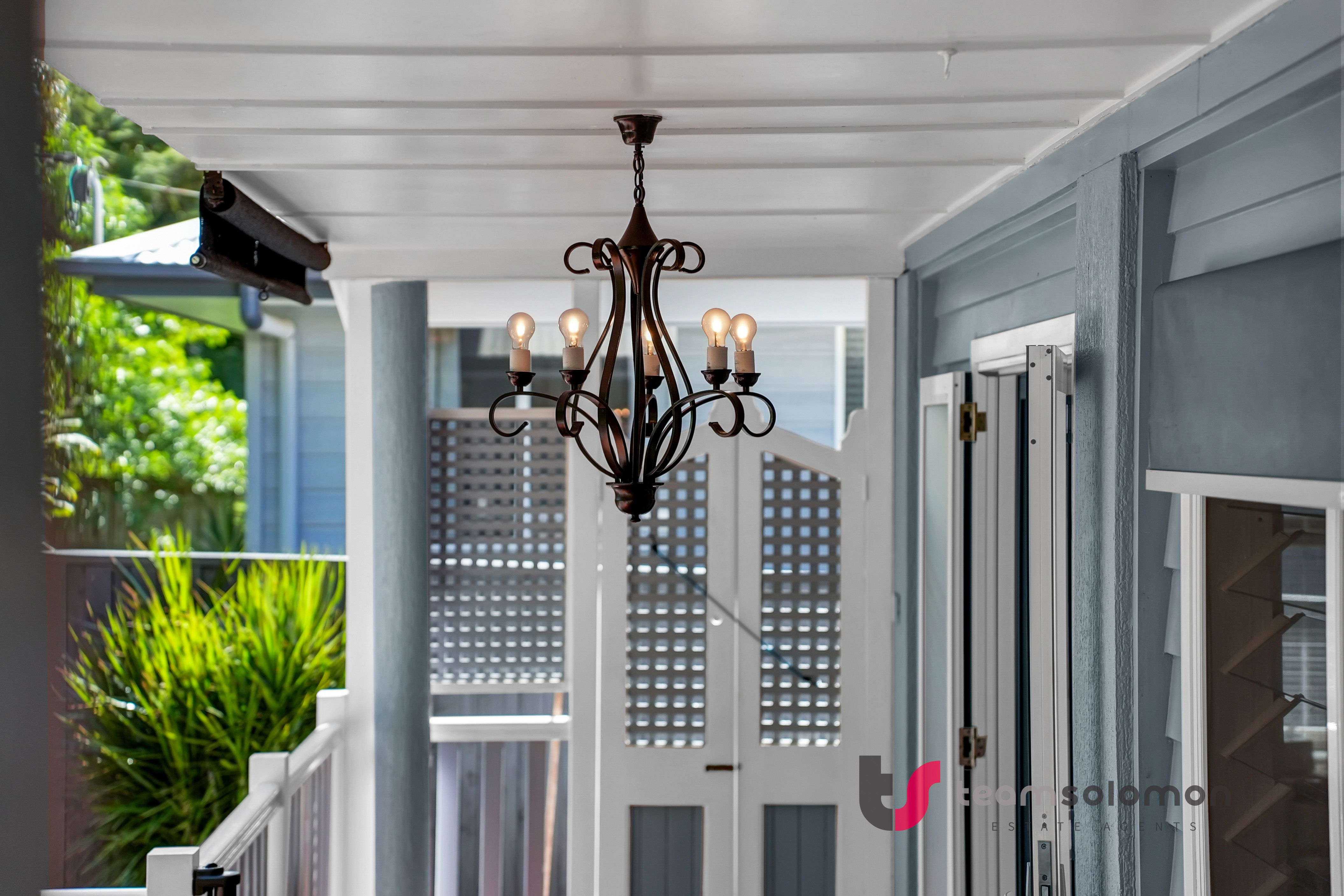 13 KINGFISHER STREET, Coochiemudlo Island QLD 4184 - Image 1