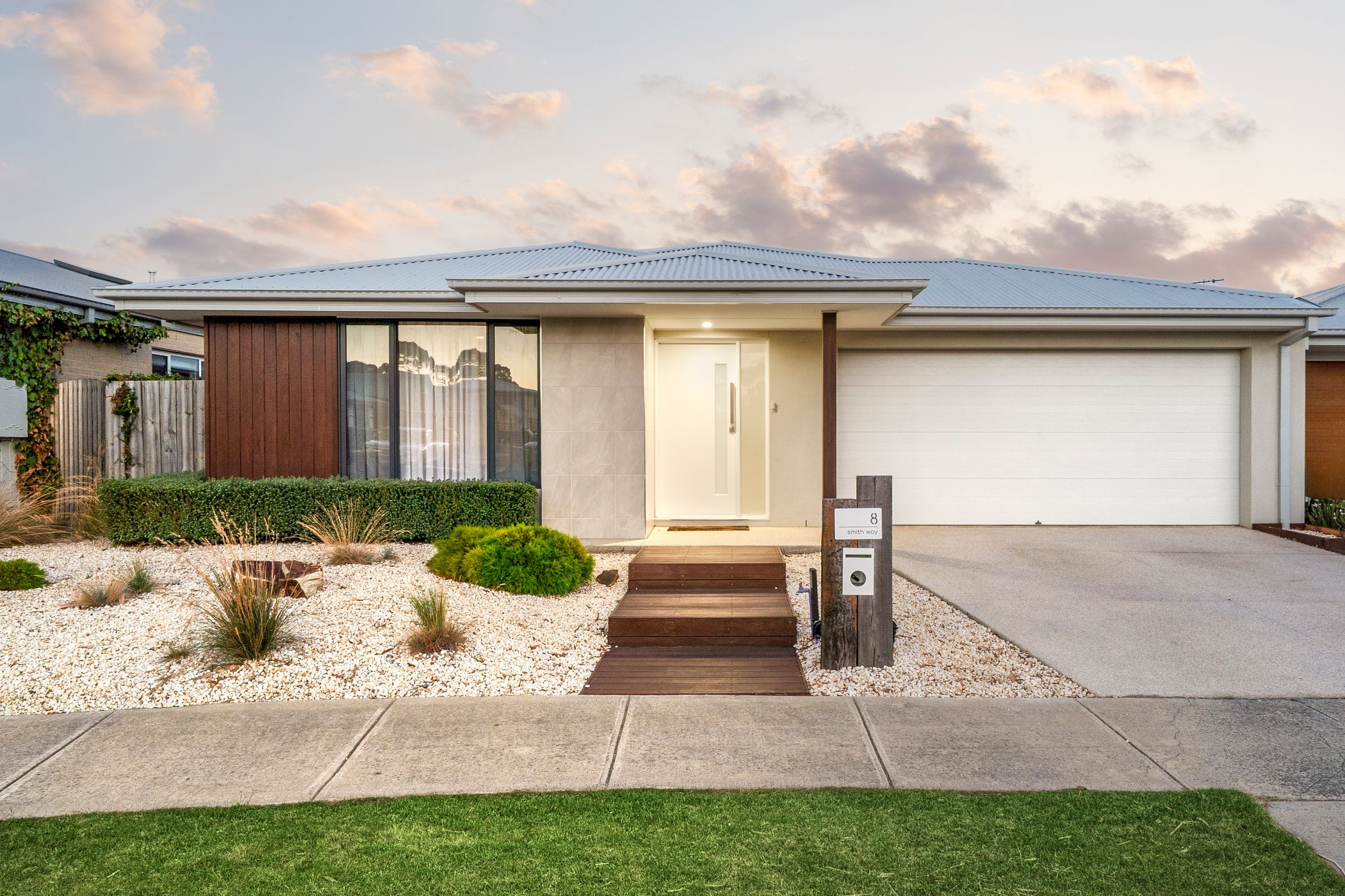 8 Smith Way, Torquay, VIC 3228 - Image 1