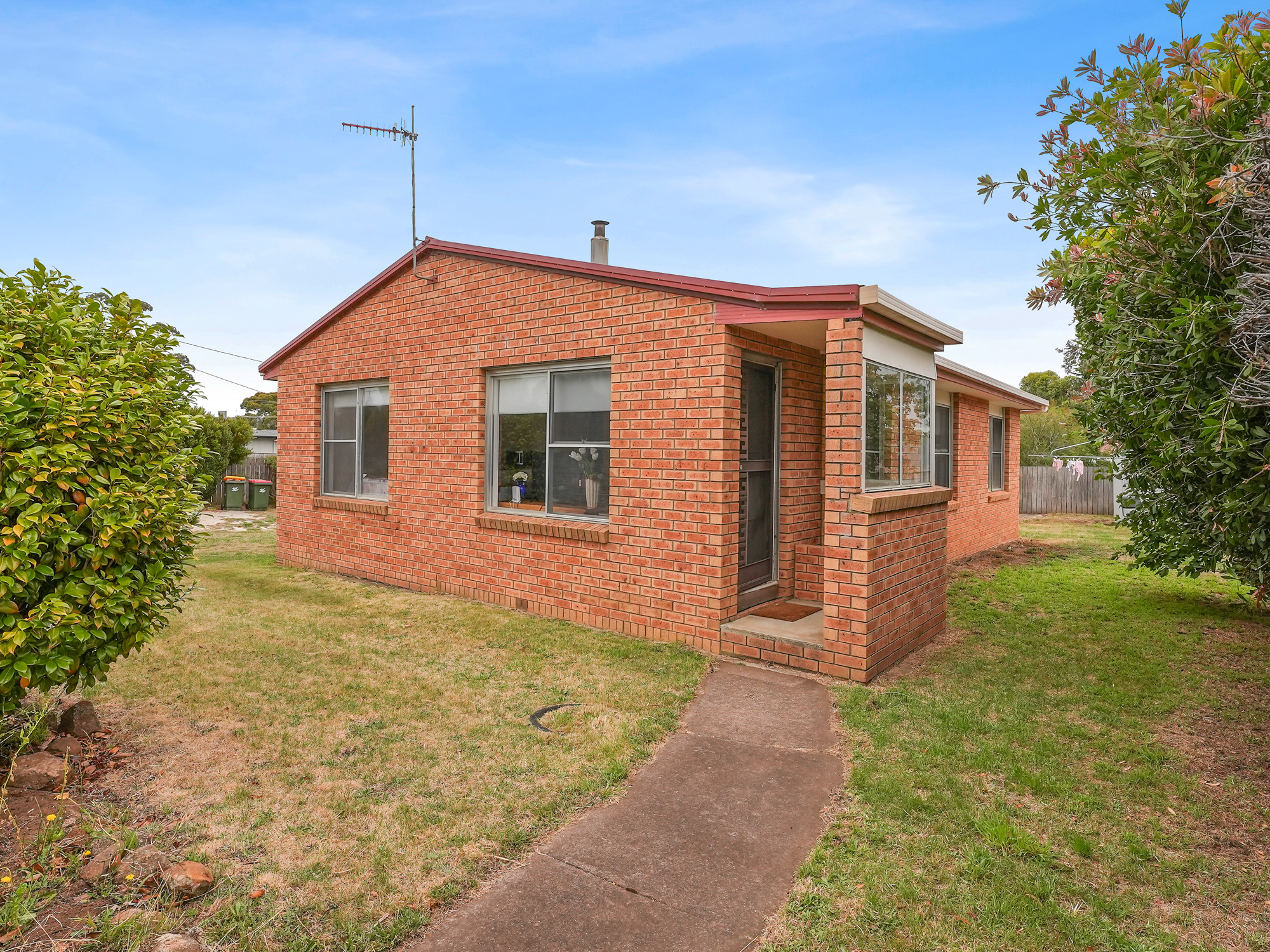 8 SHAW STREET, Swansea TAS 7190 - Image 1