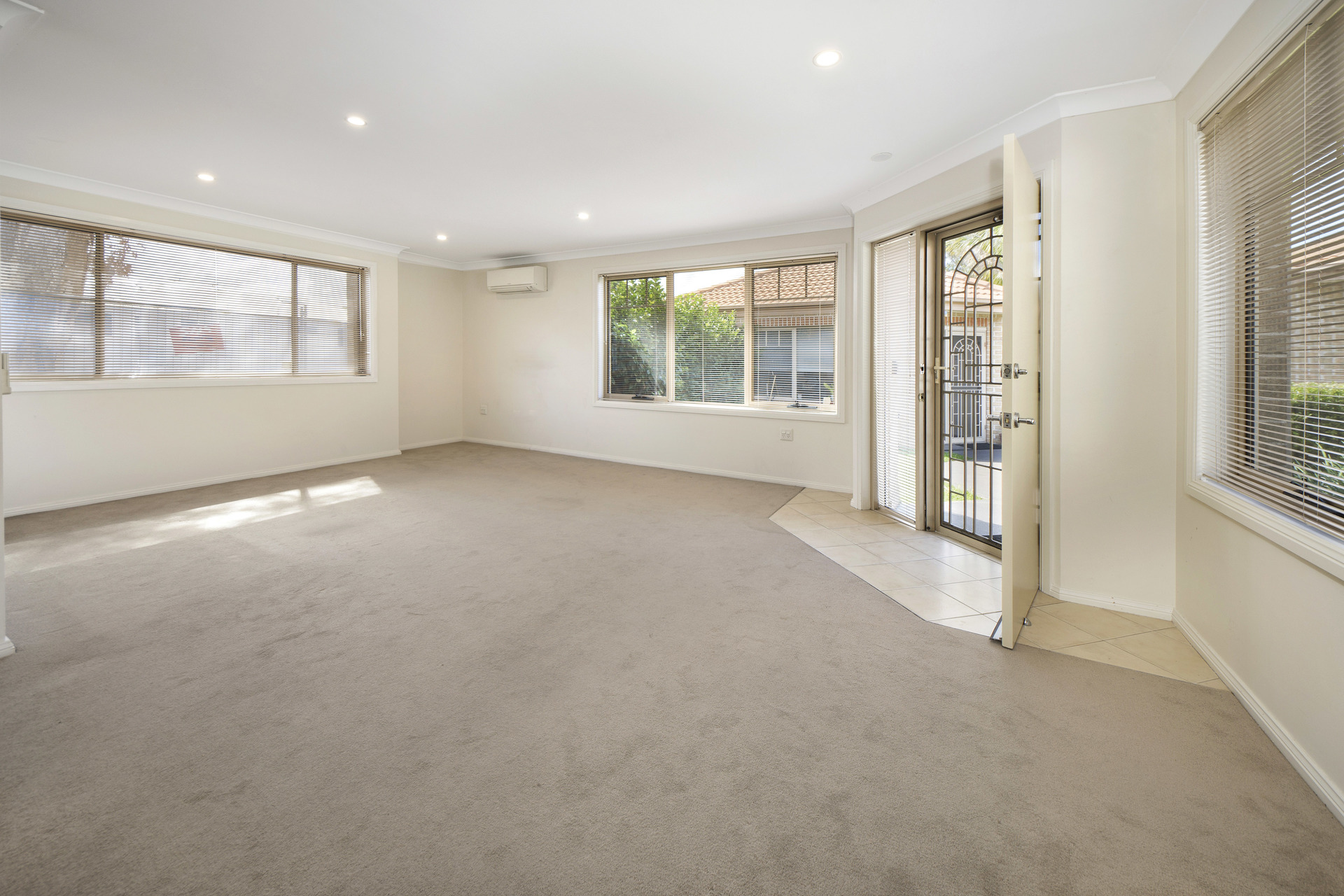 3/107 Gannons Road, Caringbah South, NSW 2229 - Image 3