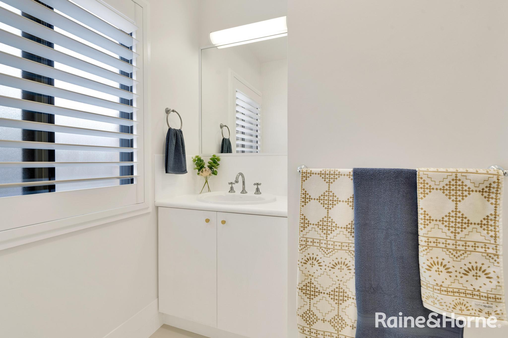 59 SUGARWOOD STREET, Bellbowrie QLD 4070 - Image 9