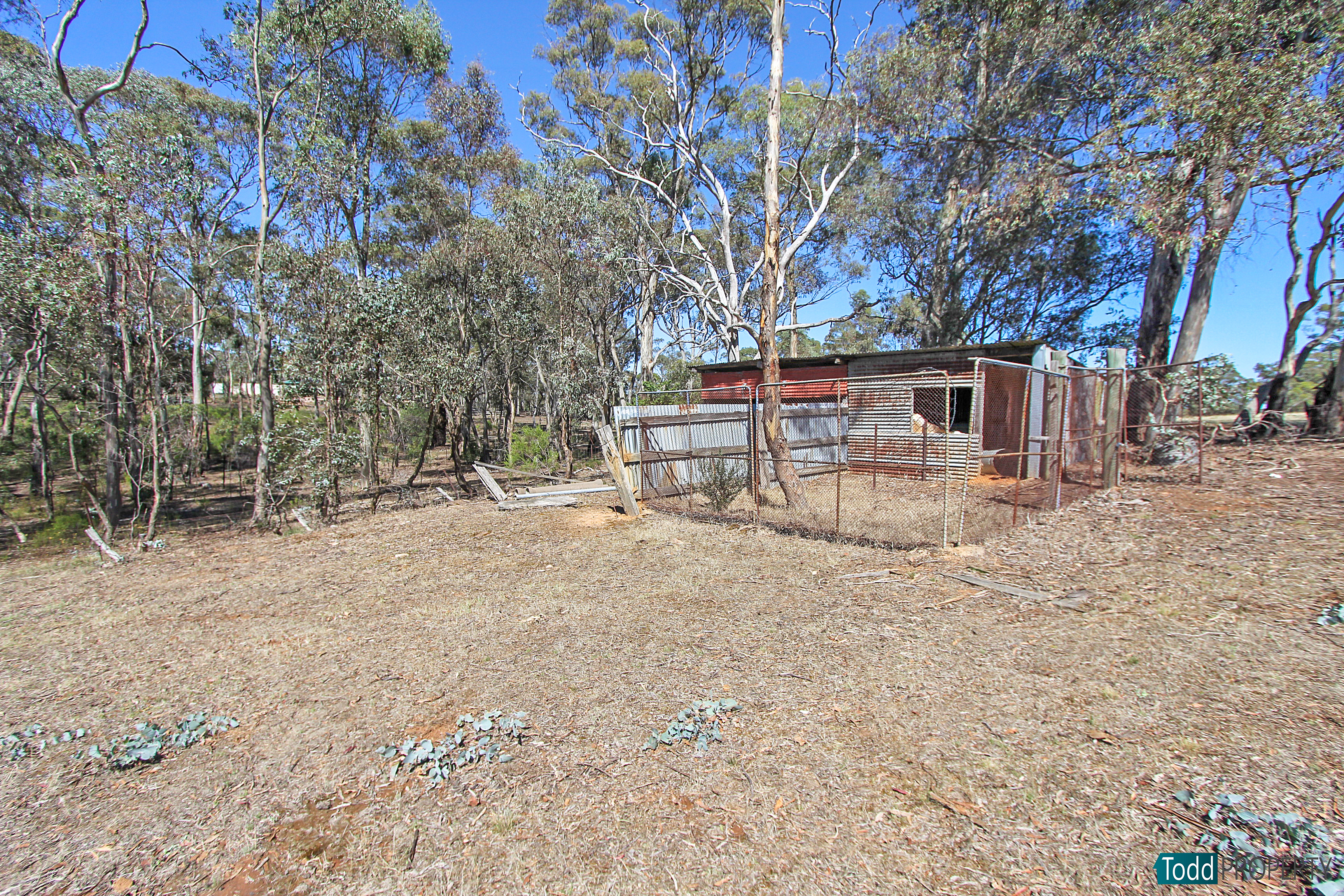 2 Ellis Road, Heathcote, Vic, 3523 - Image 7