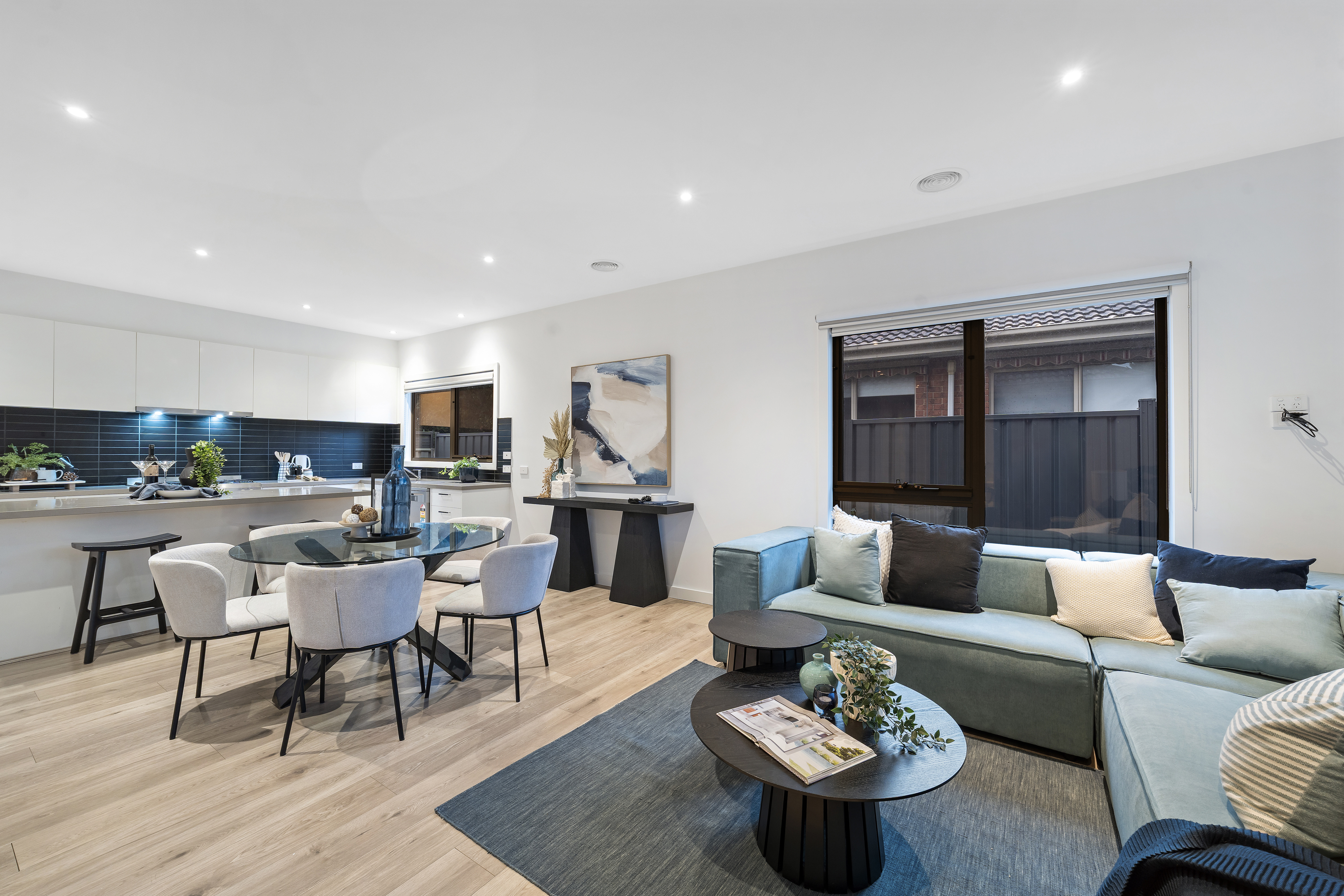 UNIT 2 87 RICKARDS AVENUE NORTH, Knoxfield VIC 3180 - Image 2