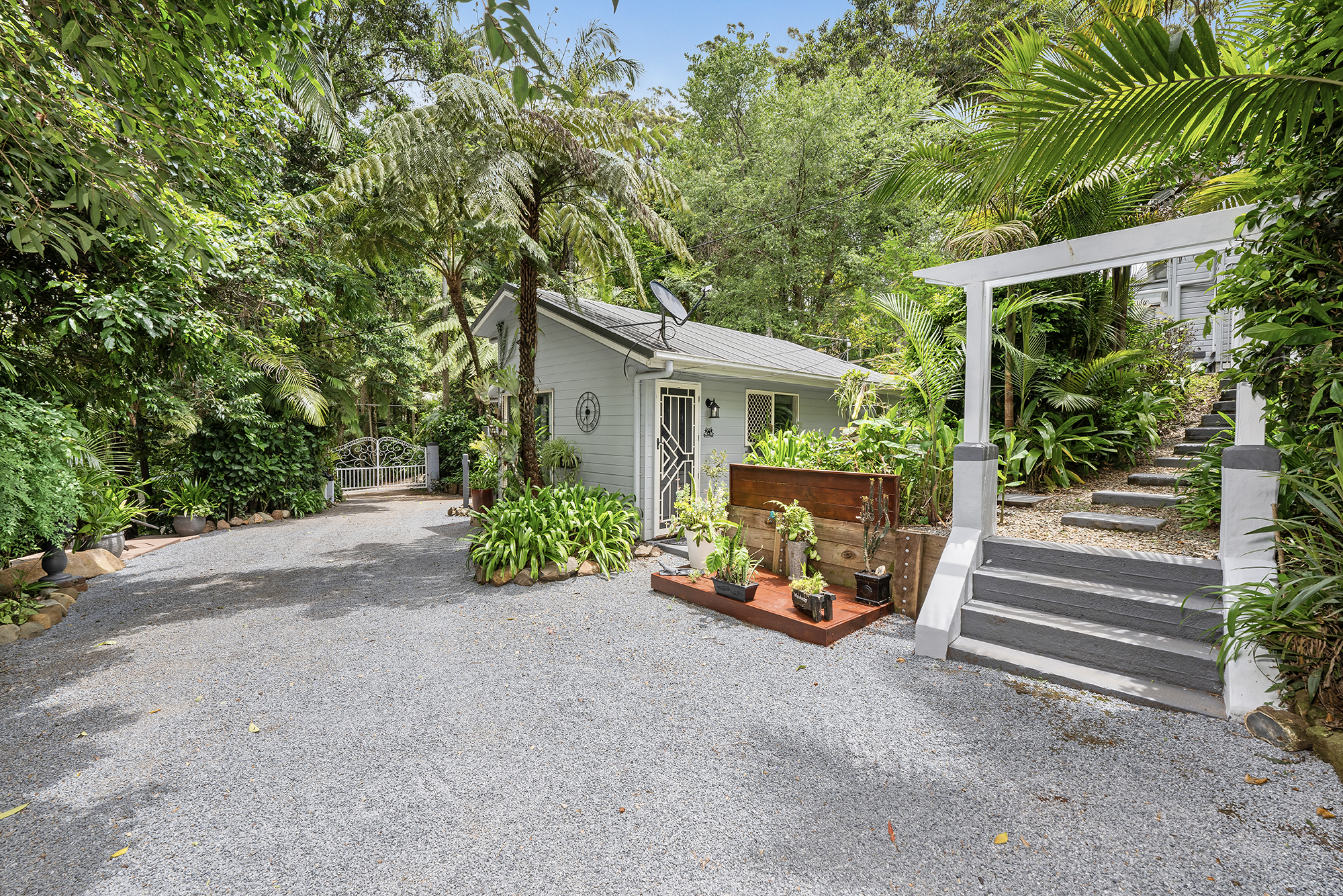 6-bedroom house at 100-120 Geissmann Drive, Tamborine Mountain, QLD 4272, Scenic Rim, Queensland