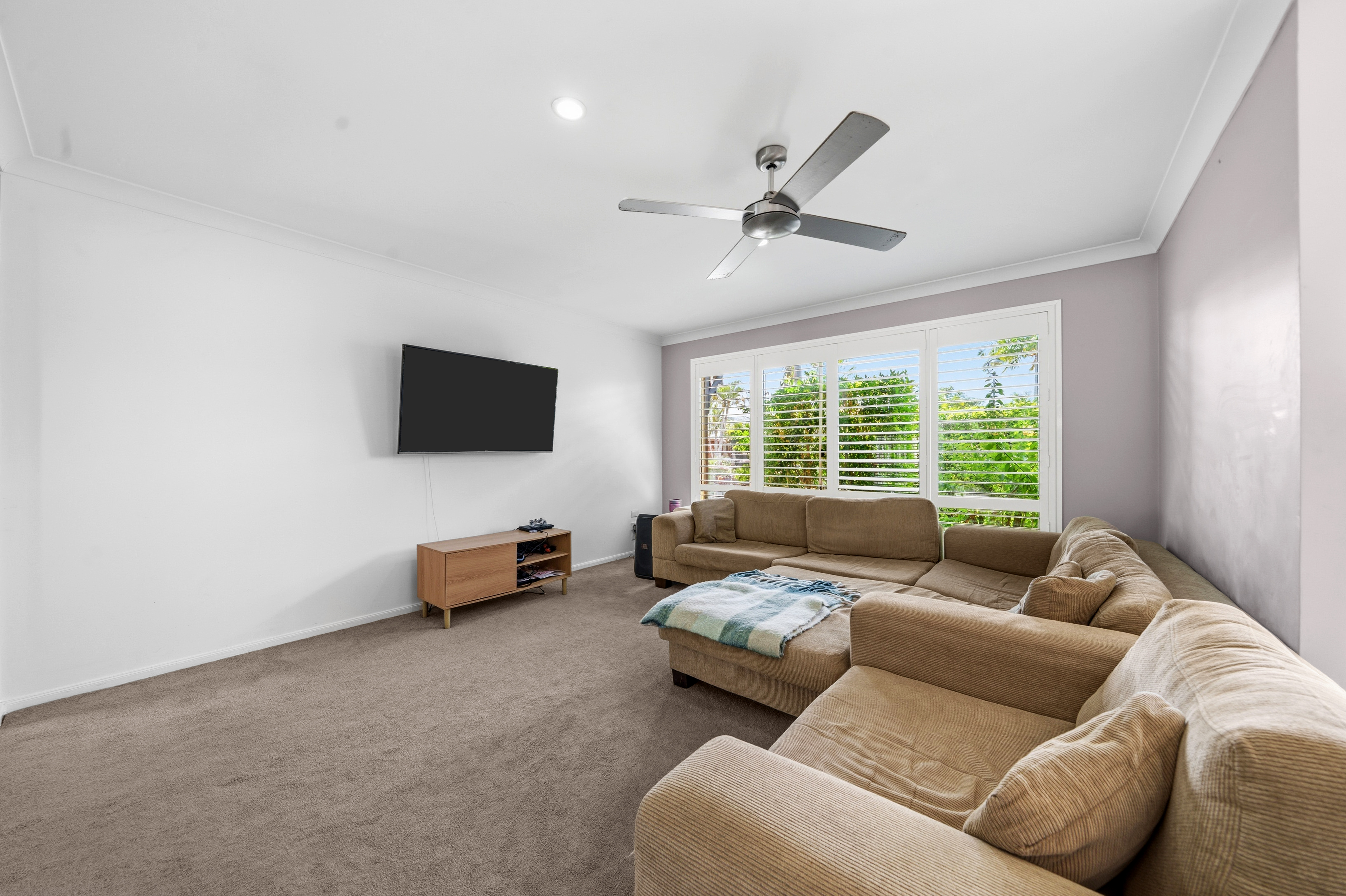 6 THORNBILL PLACE, Burleigh Waters QLD 4220 - Image 8