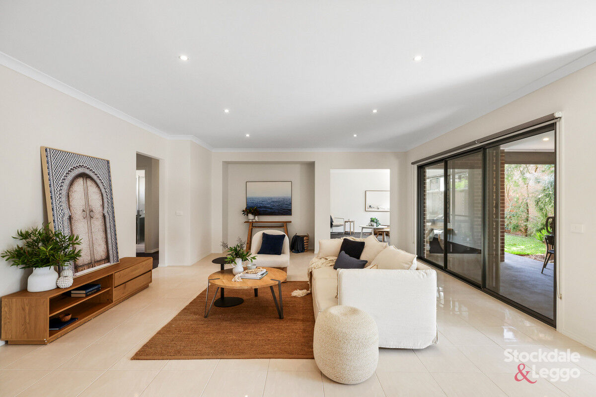 20 Irving Road, Cowes, VIC 3922 - Image 2