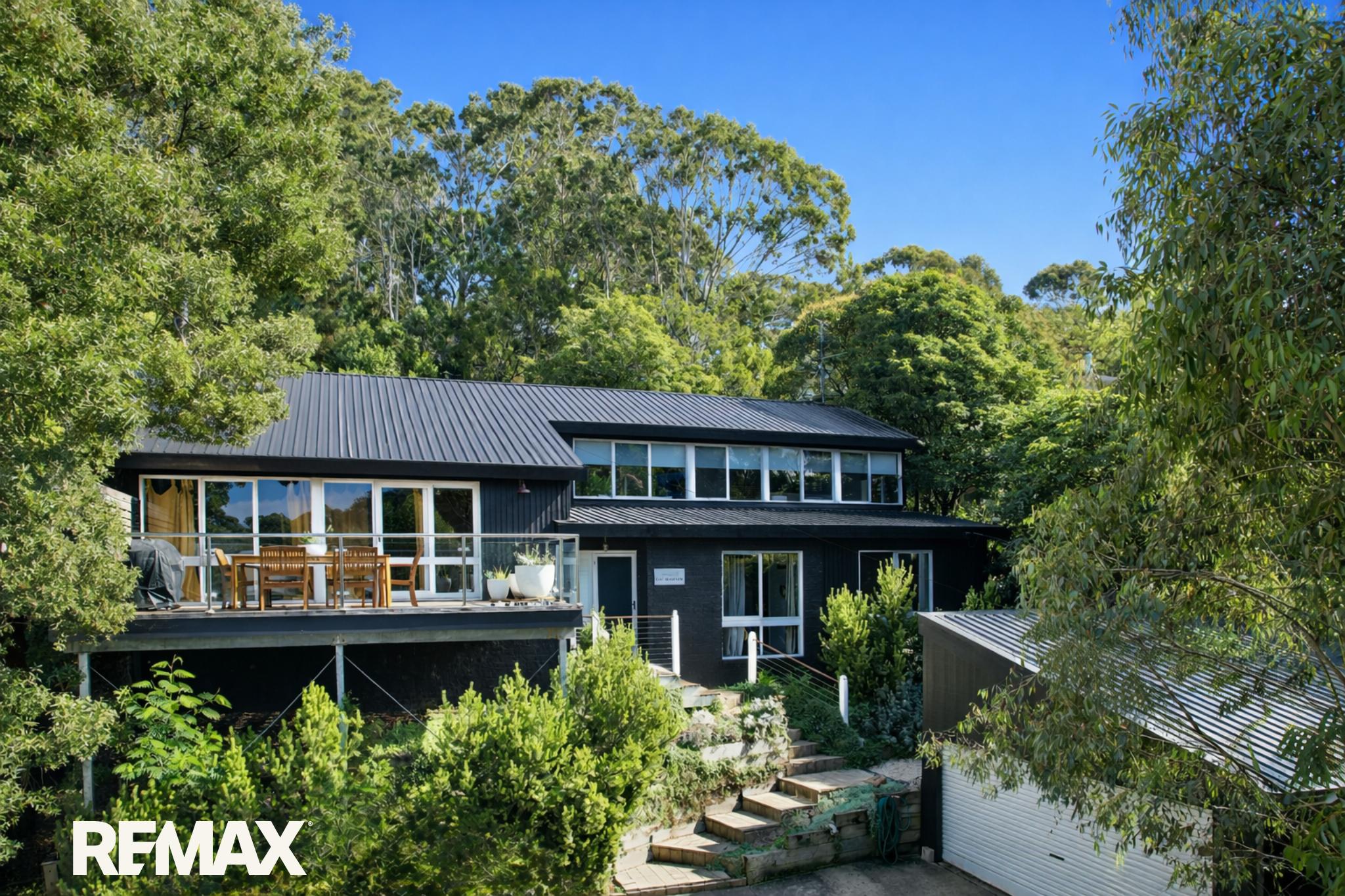 4 BOSSIE COURT, Metung VIC 3904 - Image 1