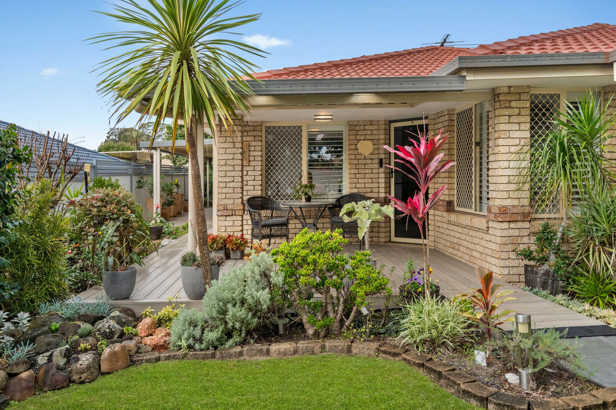 8 MURDOCK PLACE, Wakerley QLD 4154 - Image 6