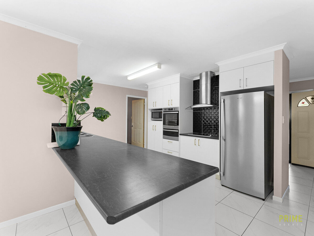 6-bedroom house at 77-79 CARRICK WAY, Wondunna QLD 4655, Fraser Coast, Queensland